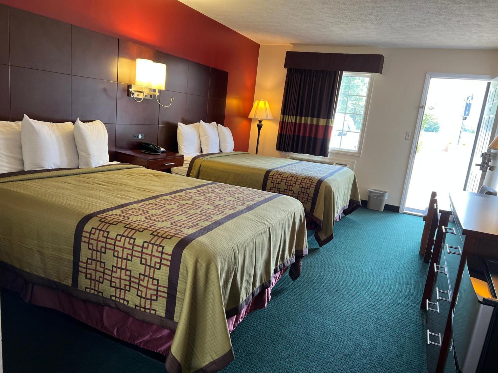 Surry Inn - Dobson - I-77 - Exit 93 photo 17