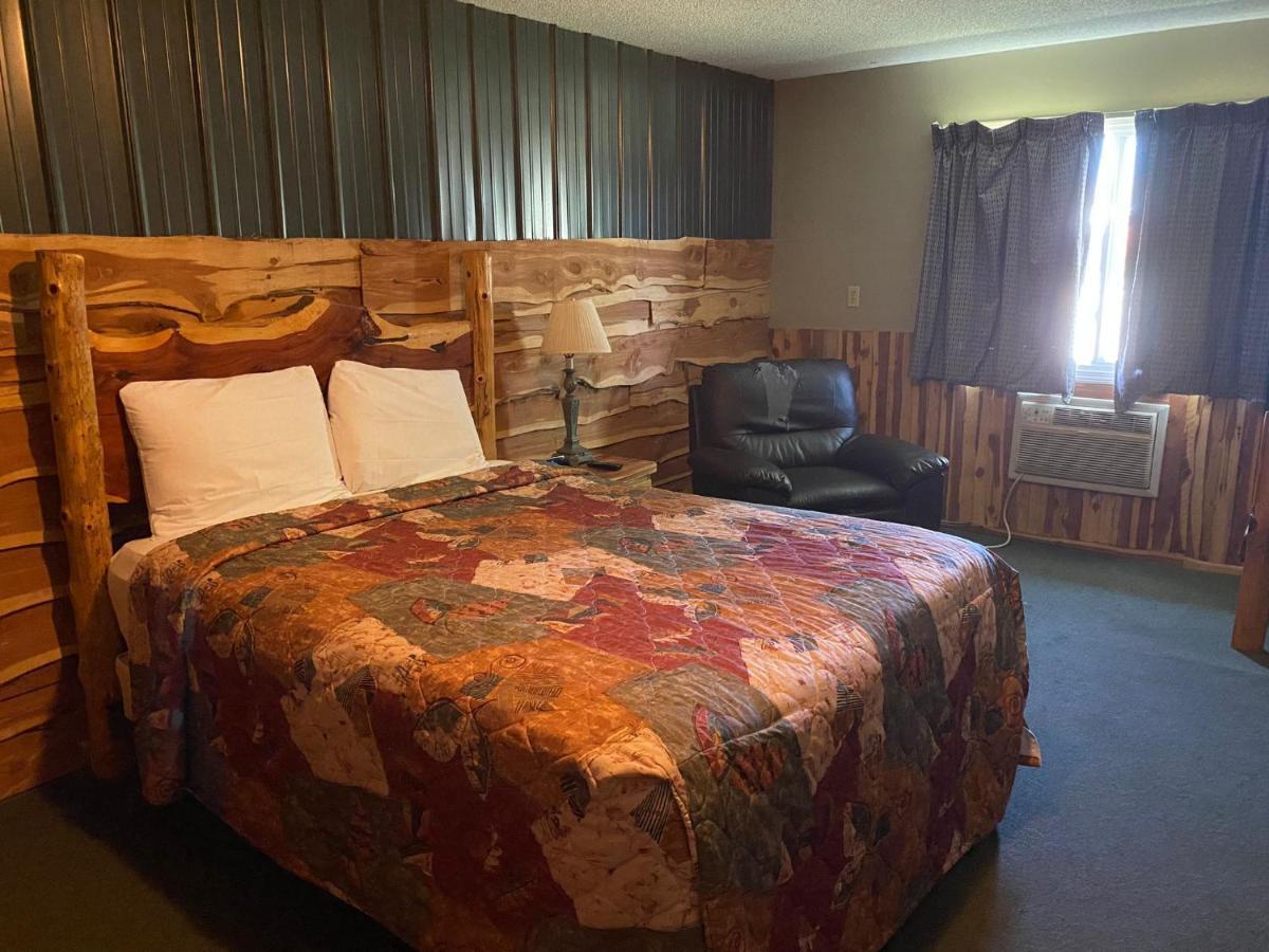Celebrity Inn photo 9