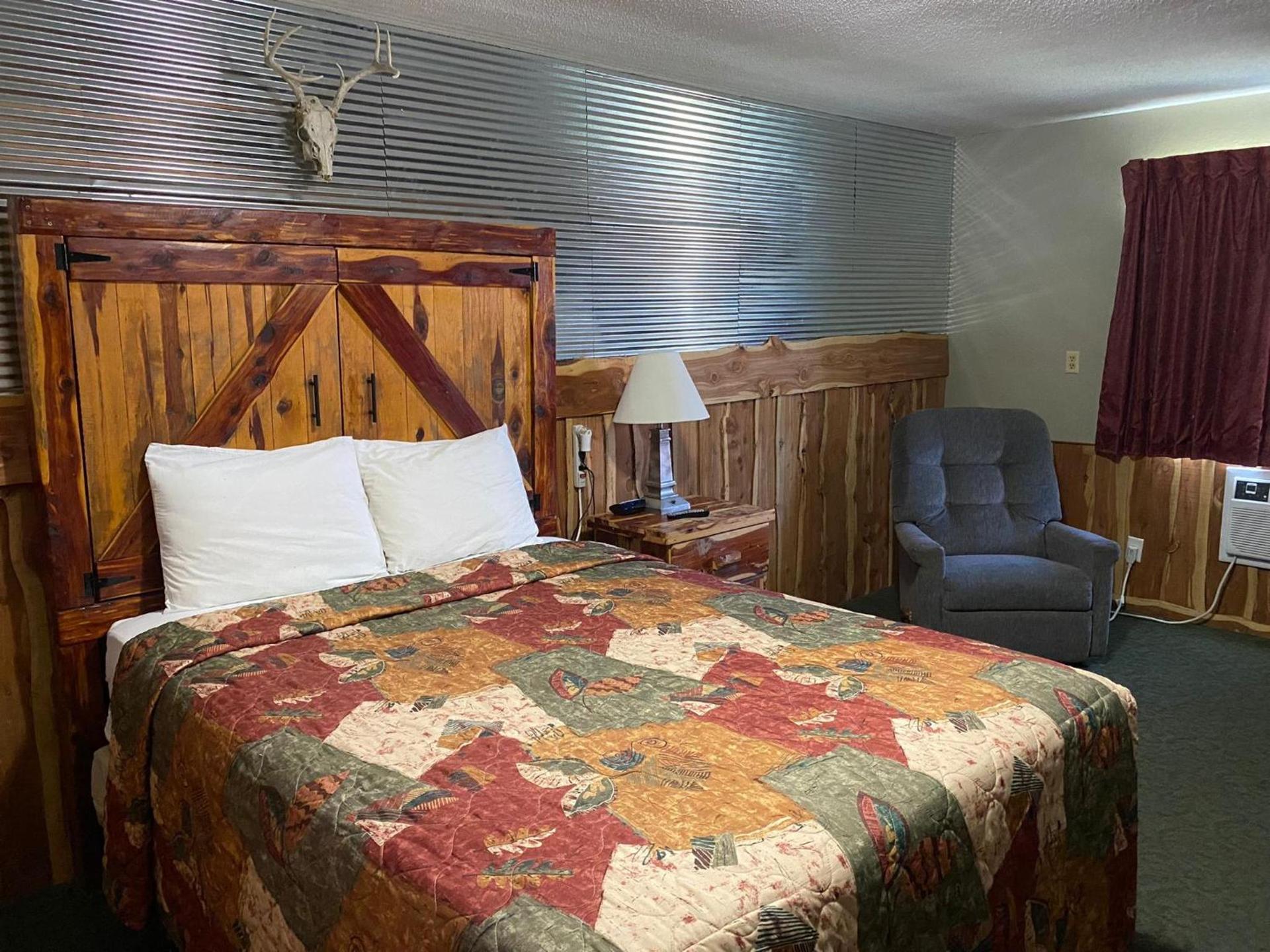 Celebrity Inn photo 10