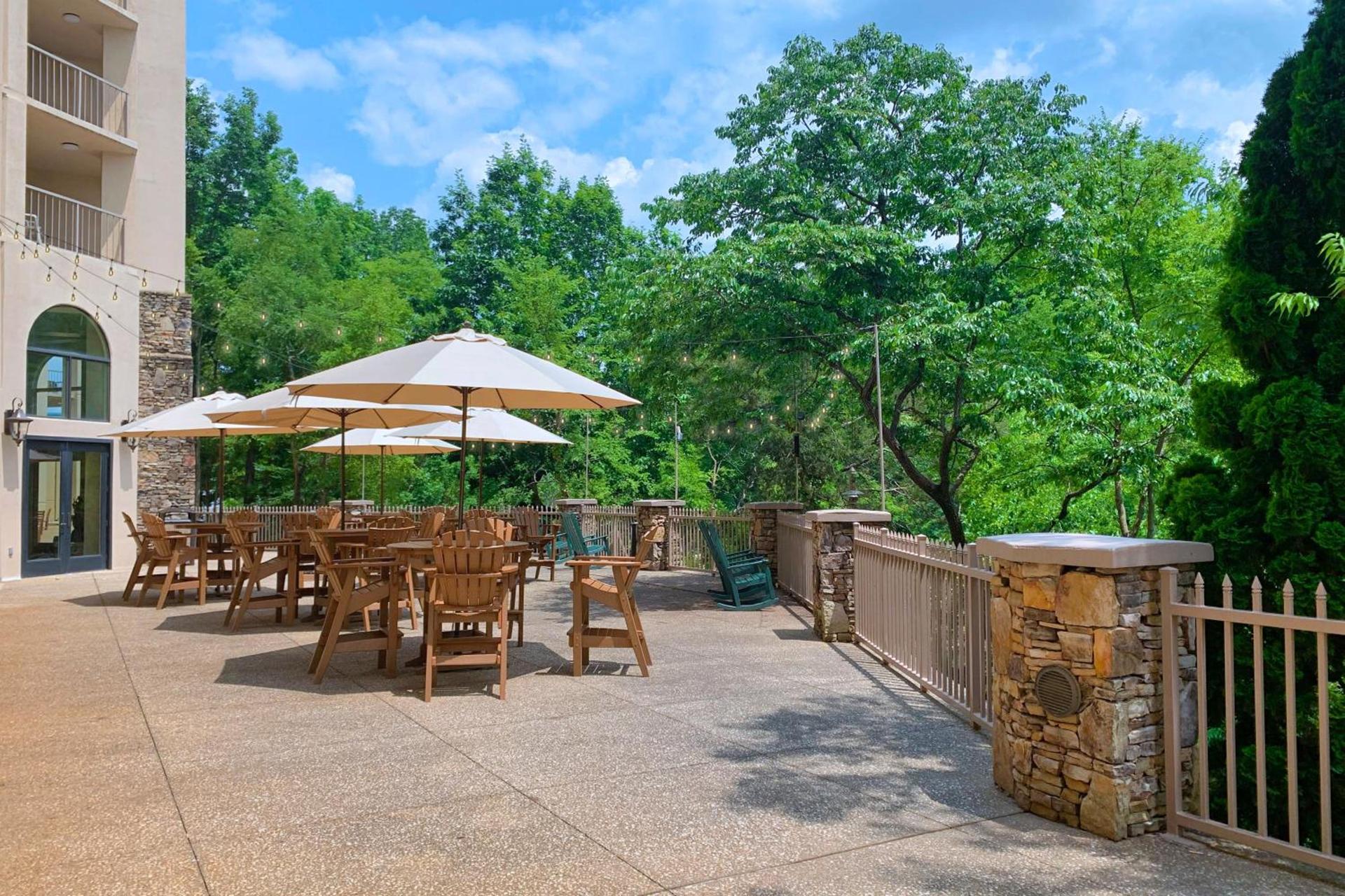 Music Road Resort Hotel and Inn photo 12