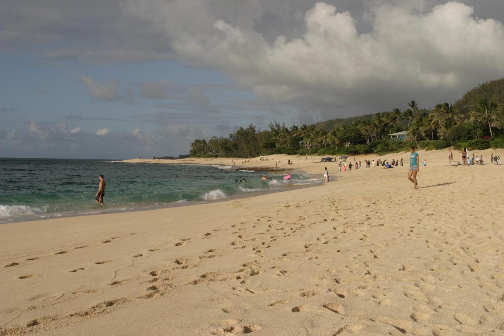 Beachfront Villa North Shore Oahu photo 3