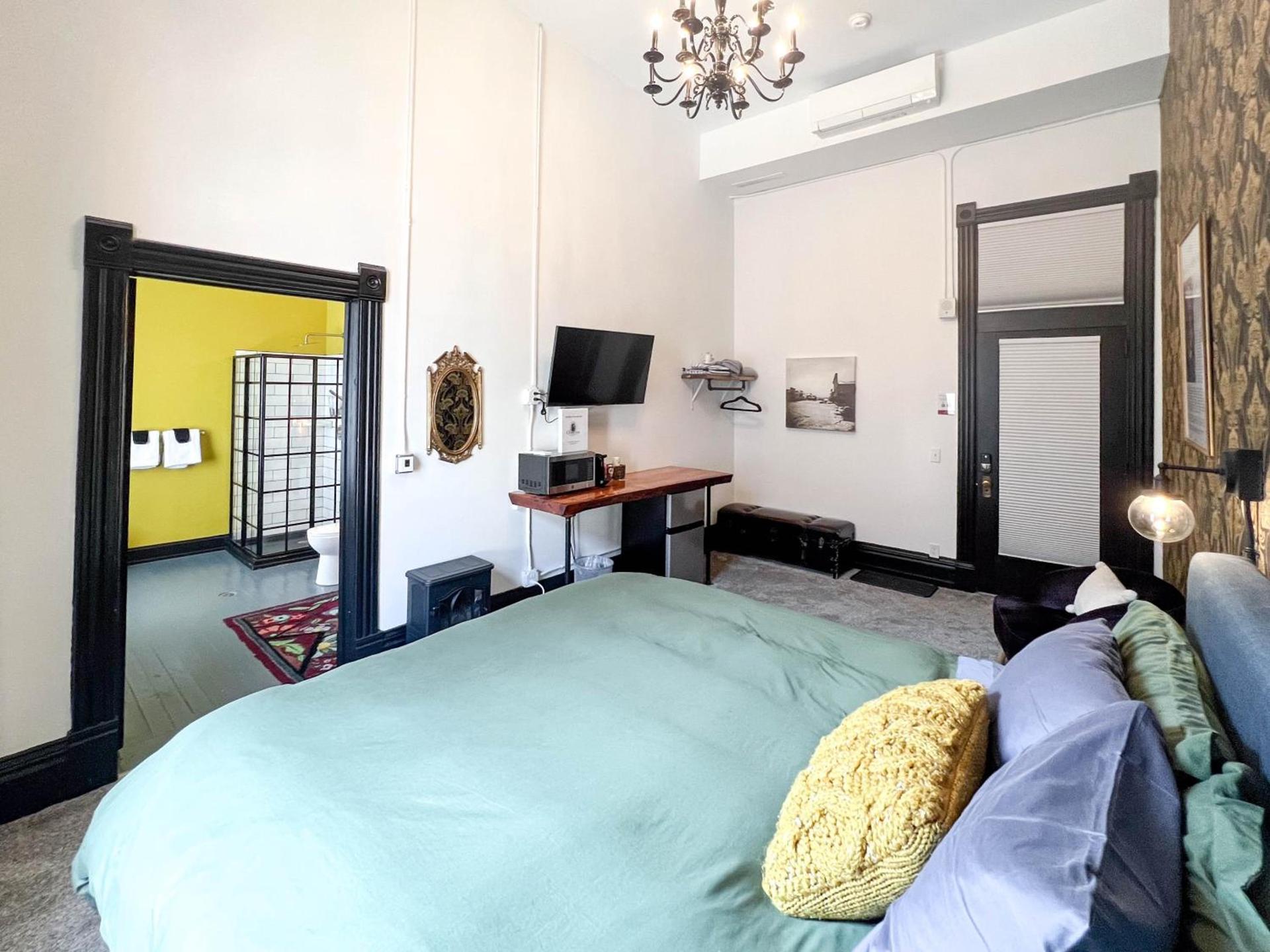 The Oliver Inn photo 96