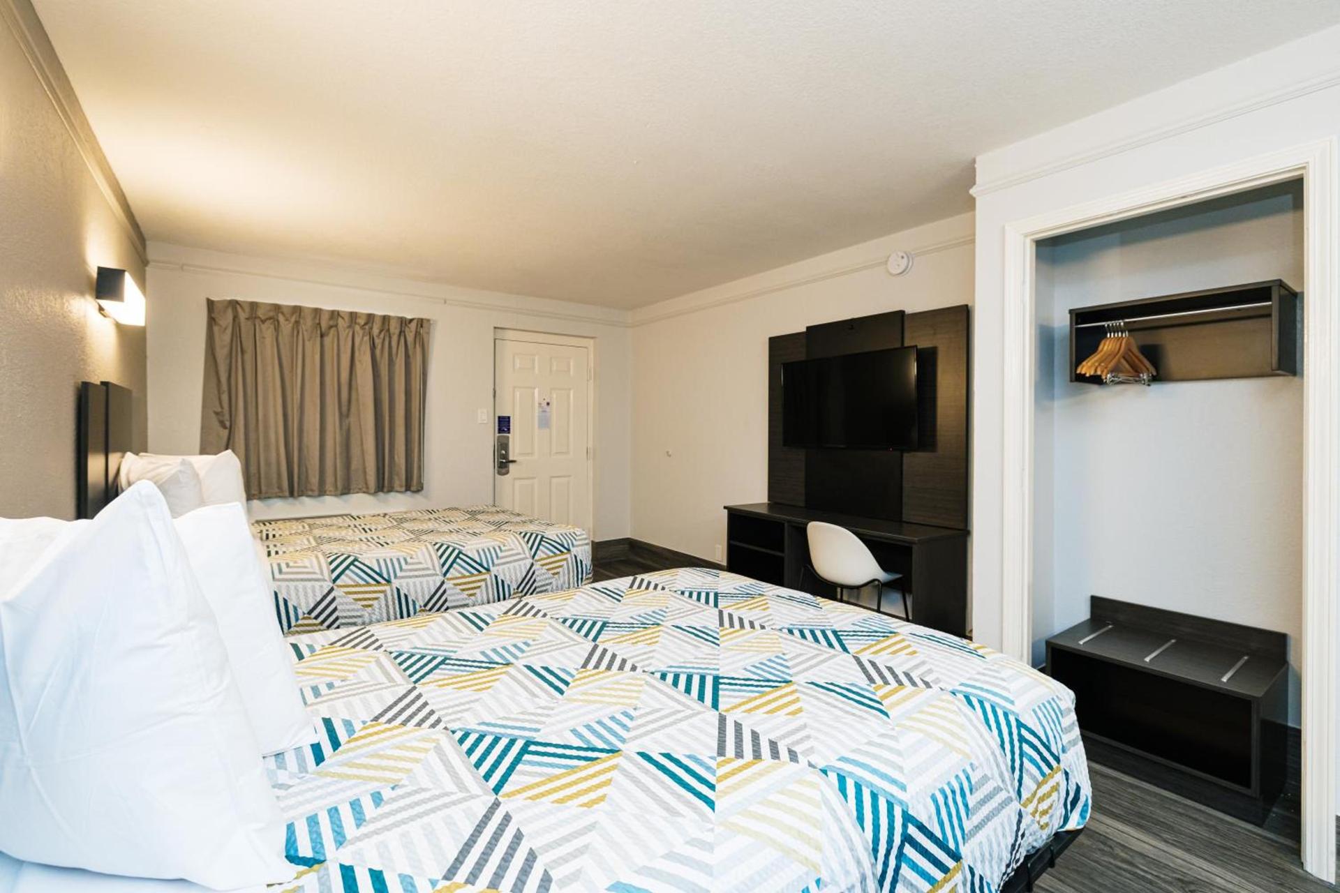Studio 6 Baytown, Tx - Garth Road photo 24