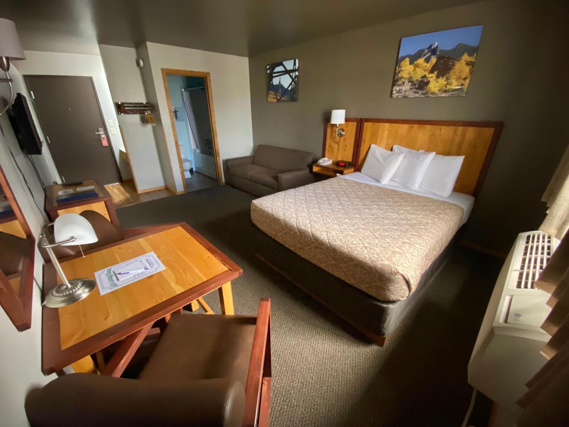 Rocker Inn photo 18