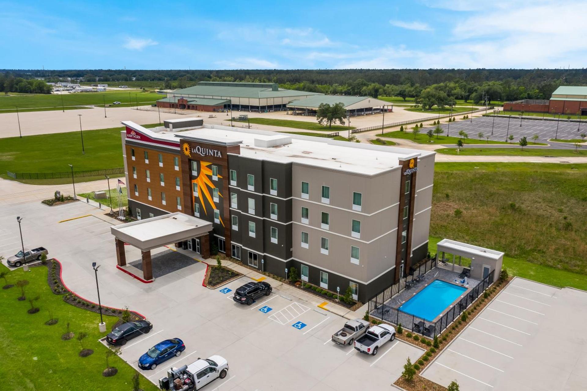 Hawthorn Extended Stay by Wyndham Sulphur Lake Charles photo 13