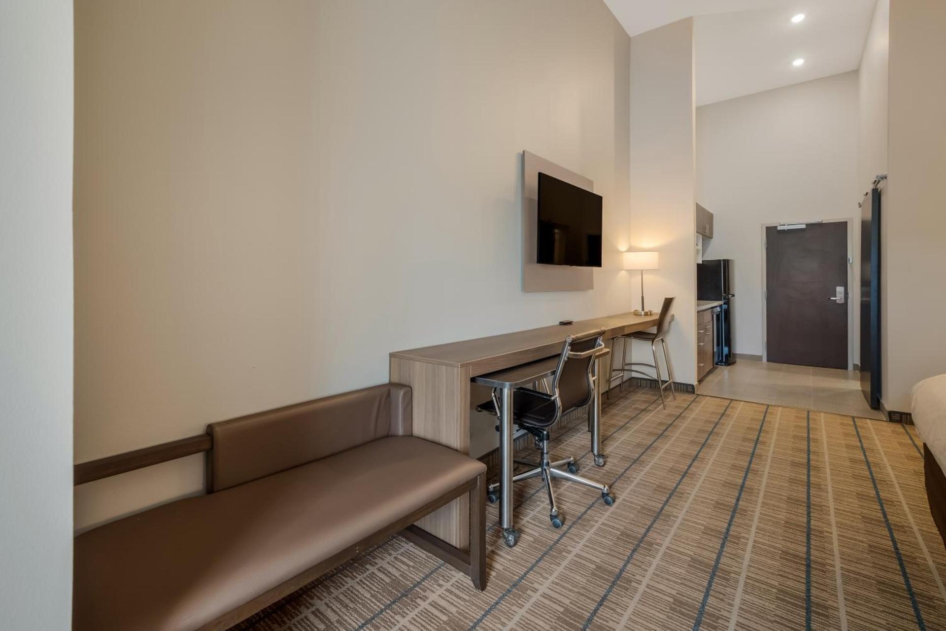 Hawthorn Extended Stay by Wyndham Sulphur Lake Charles photo 25