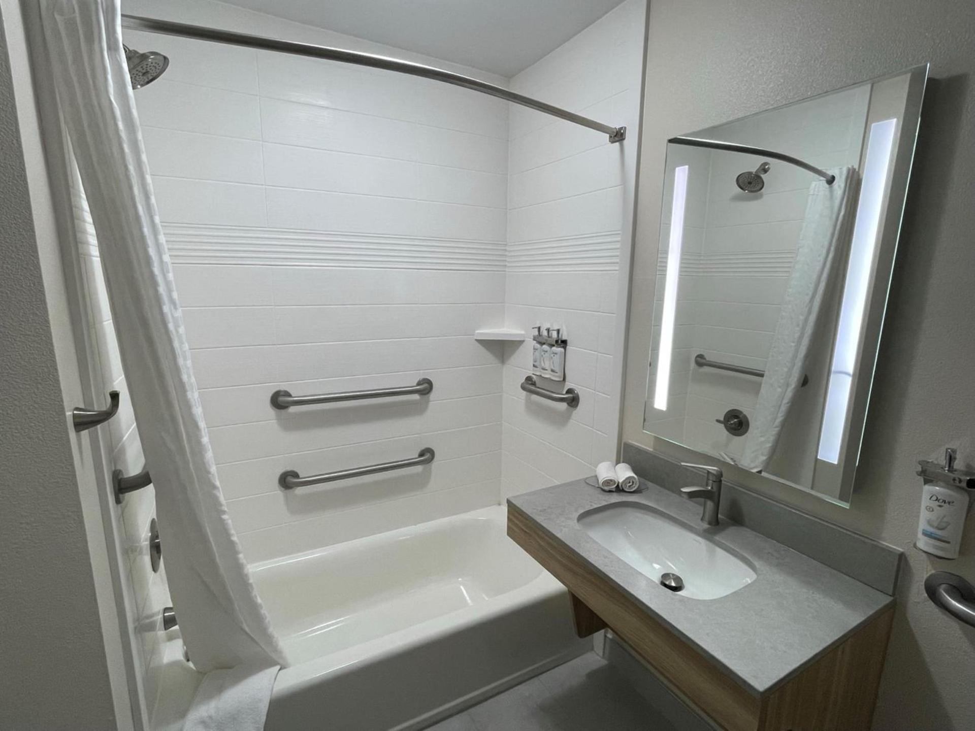 Candlewood Suites Tuscaloosa by IHG photo 81