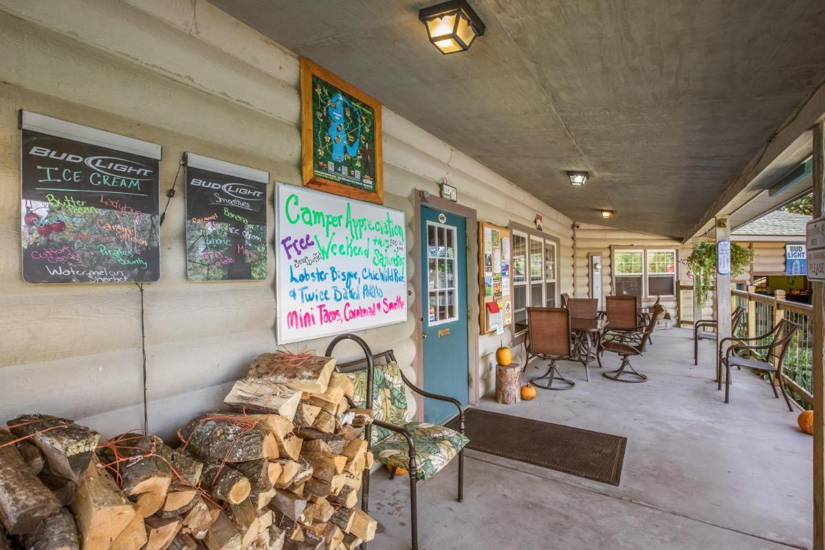 Yukon Trails Campground photo 28