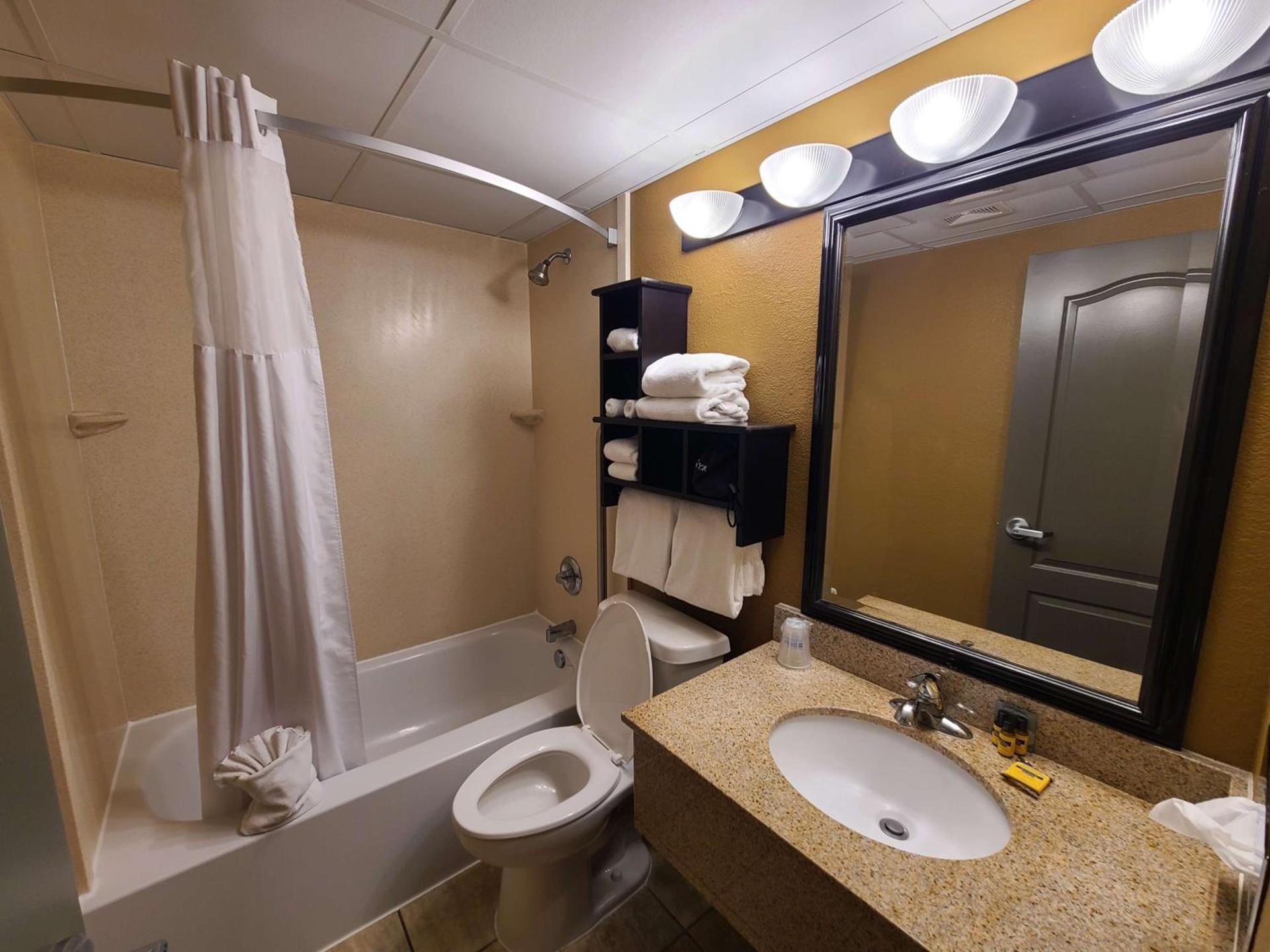 Best Western Plus North Platte Inn & Suites photo 42