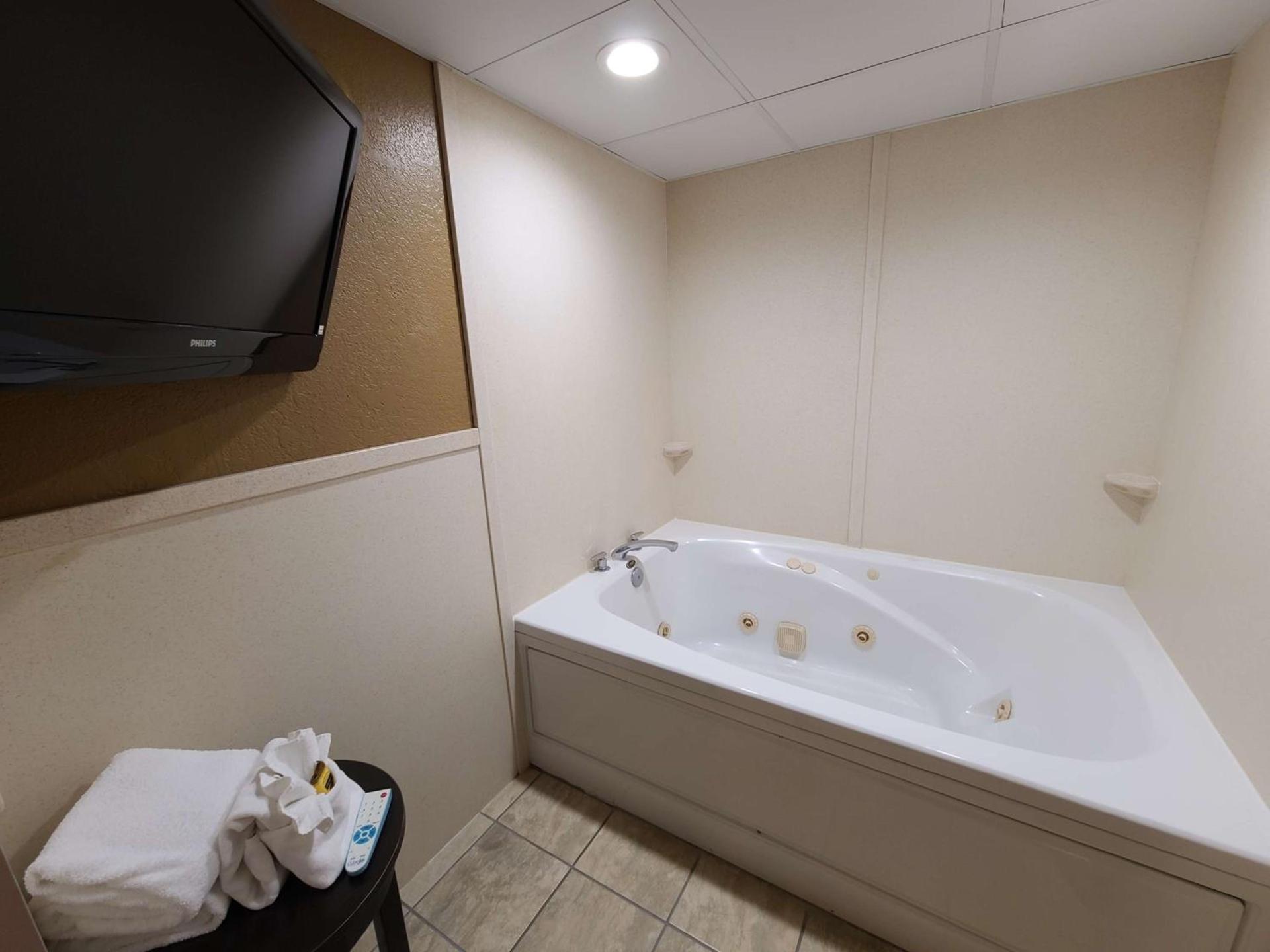 Best Western Plus North Platte Inn & Suites photo 43