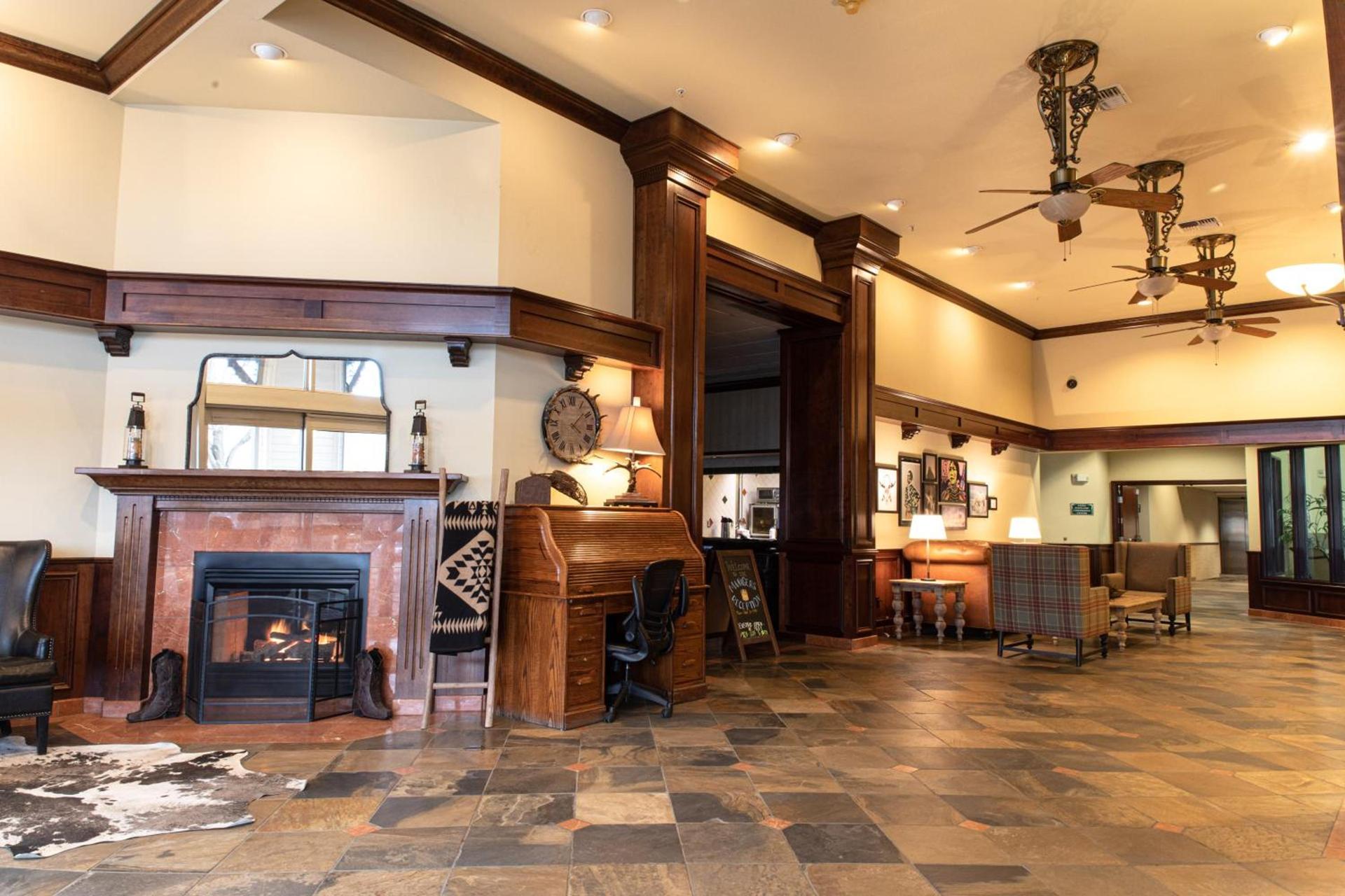 Oxford Suites Pendleton photo 33