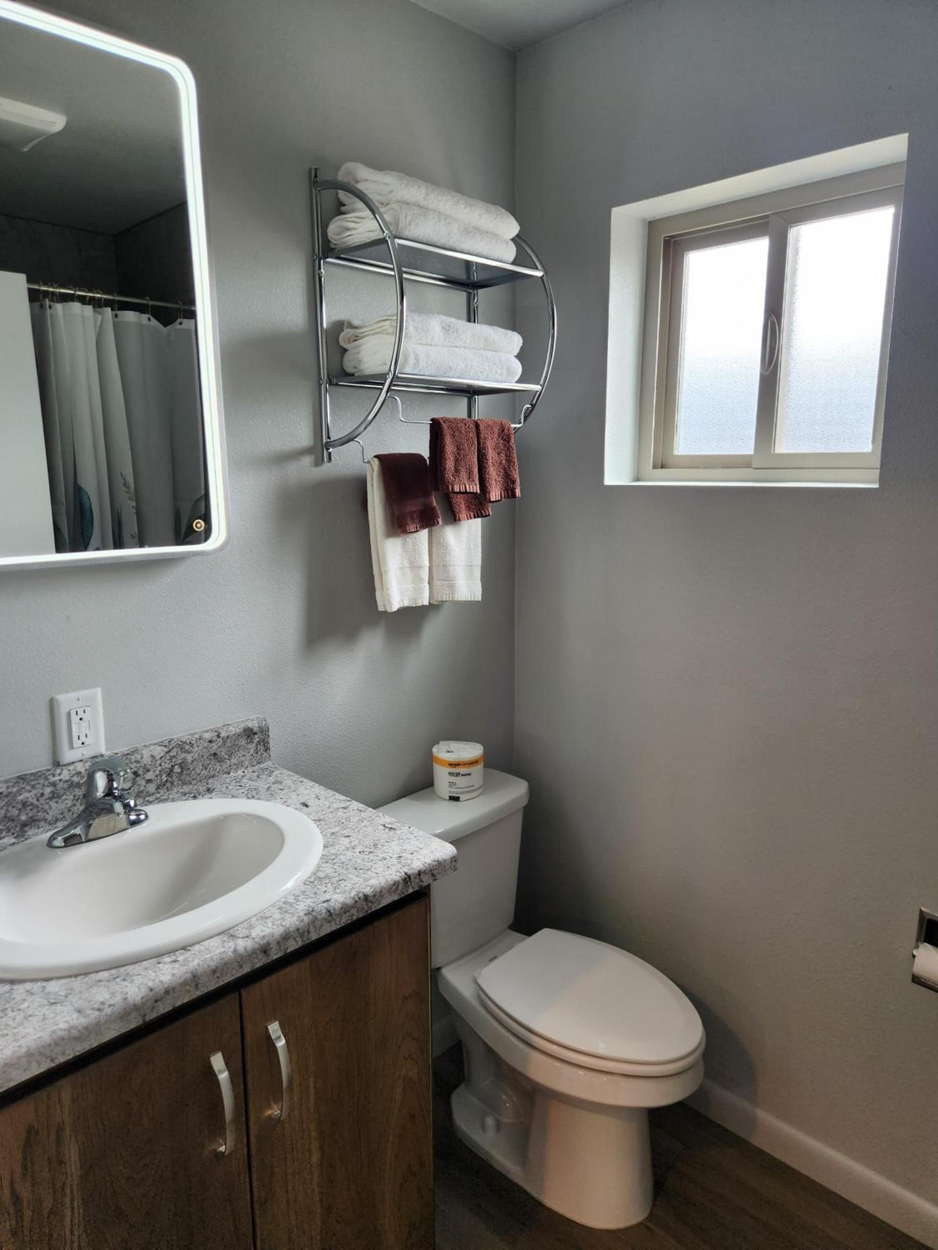 Aquarius Inn photo 44