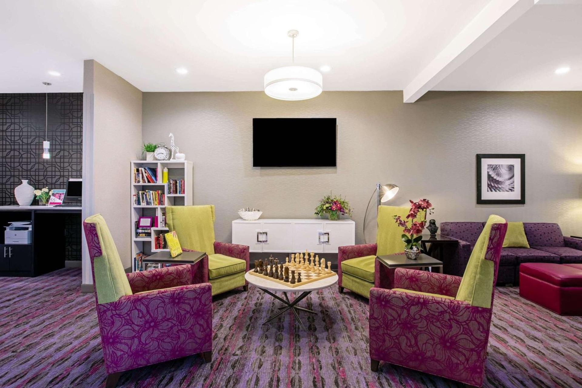 La Quinta by Wyndham Kearney photo 6