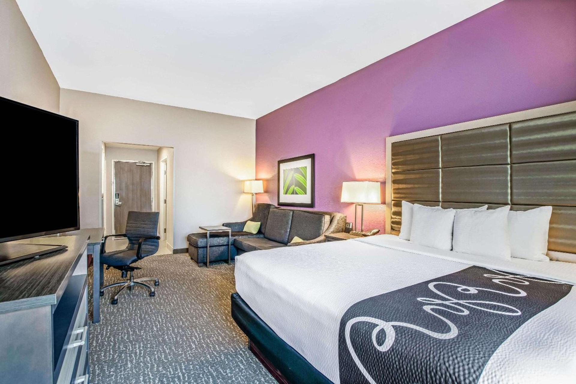 La Quinta by Wyndham Kearney photo 16