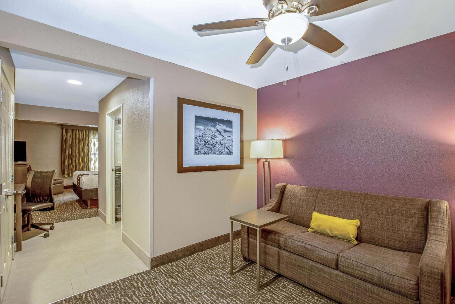 La Quinta by Wyndham Kearney photo 22