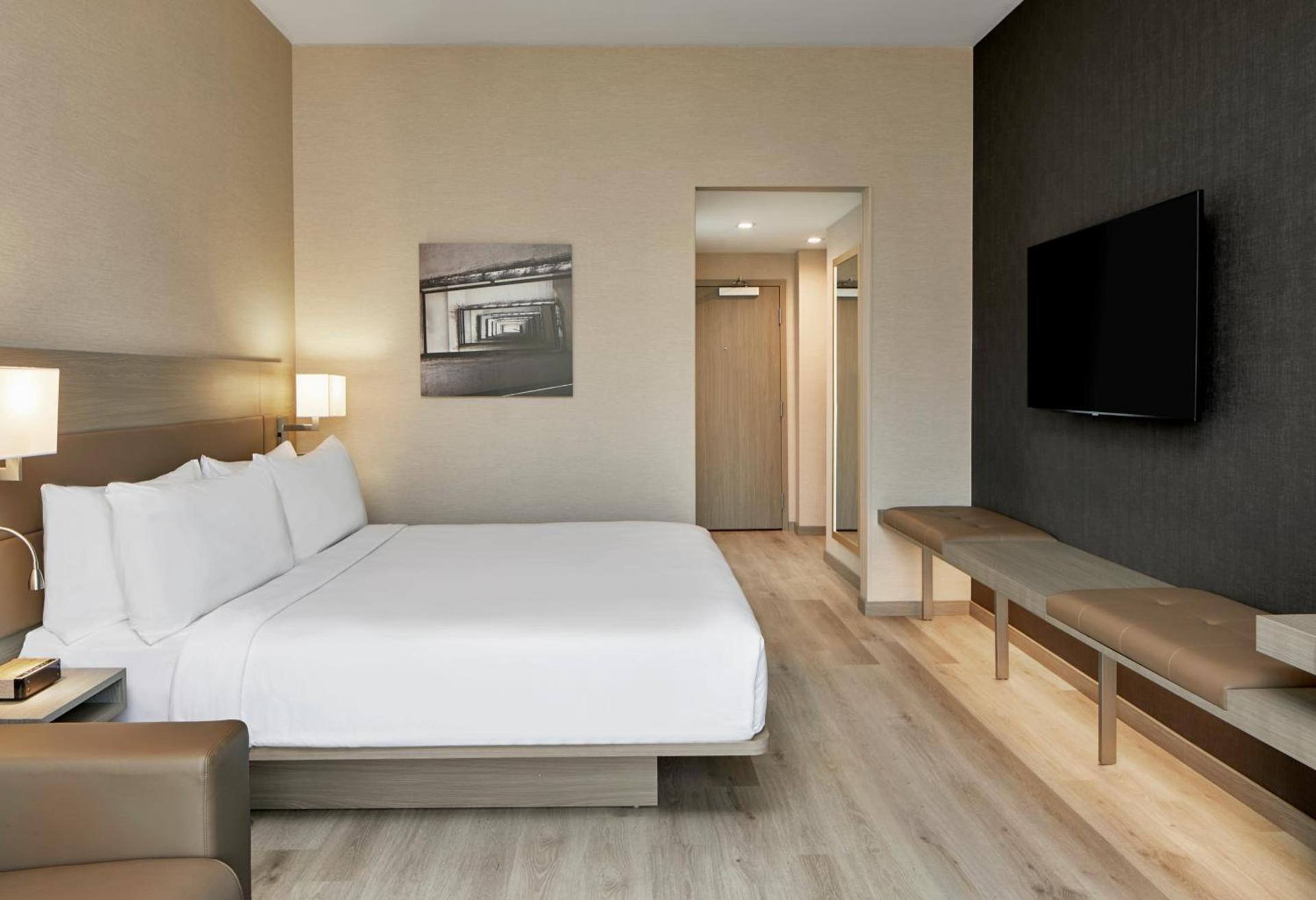 AC Hotel by Marriott Durham Duke University photo 2