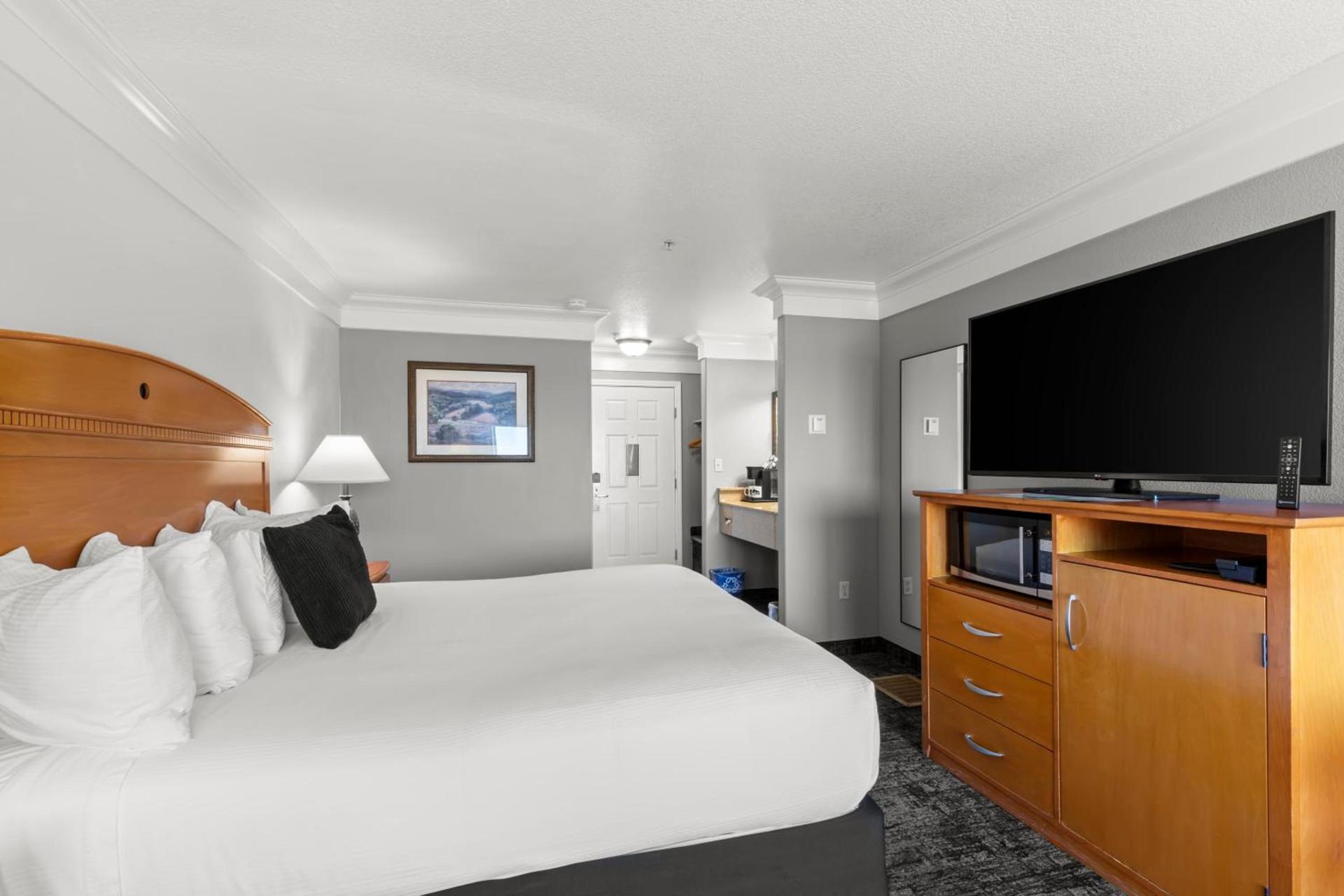 Beachcomber Motel photo 28