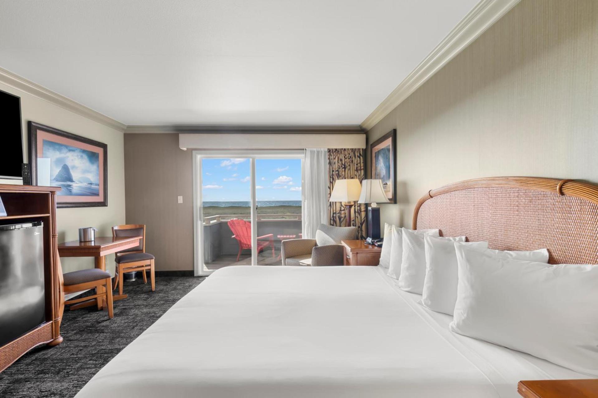 Surf and Sand Lodge photo 28