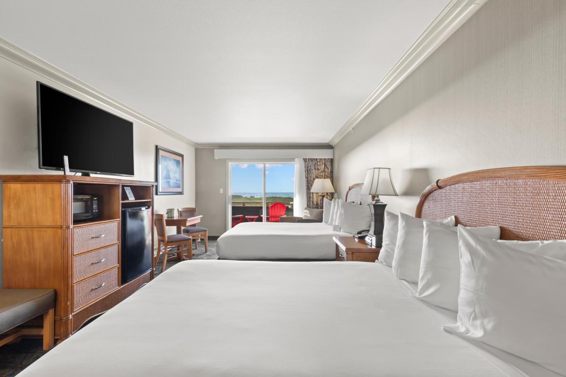Surf and Sand Lodge photo 33