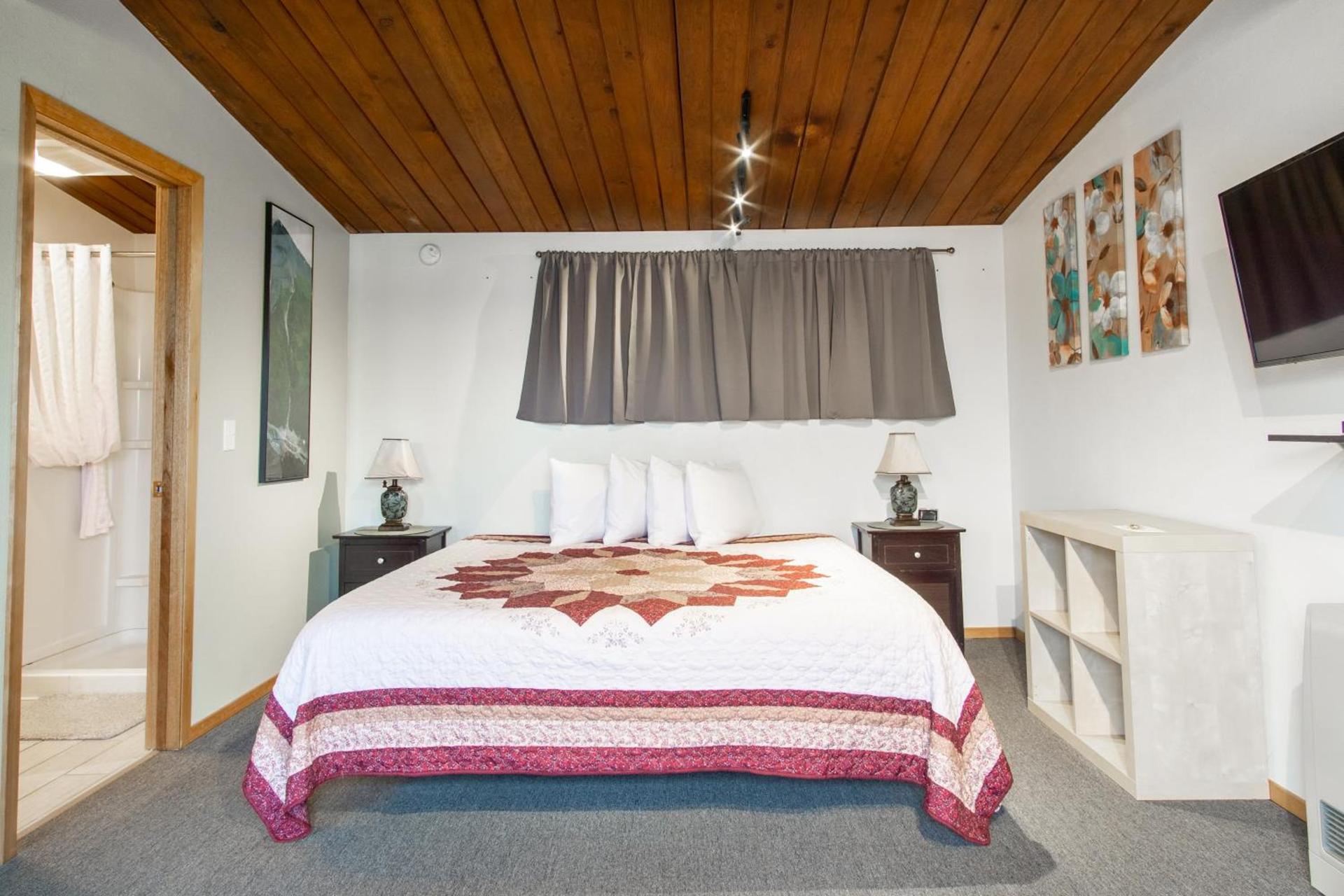 The Pioneer Motel photo 7