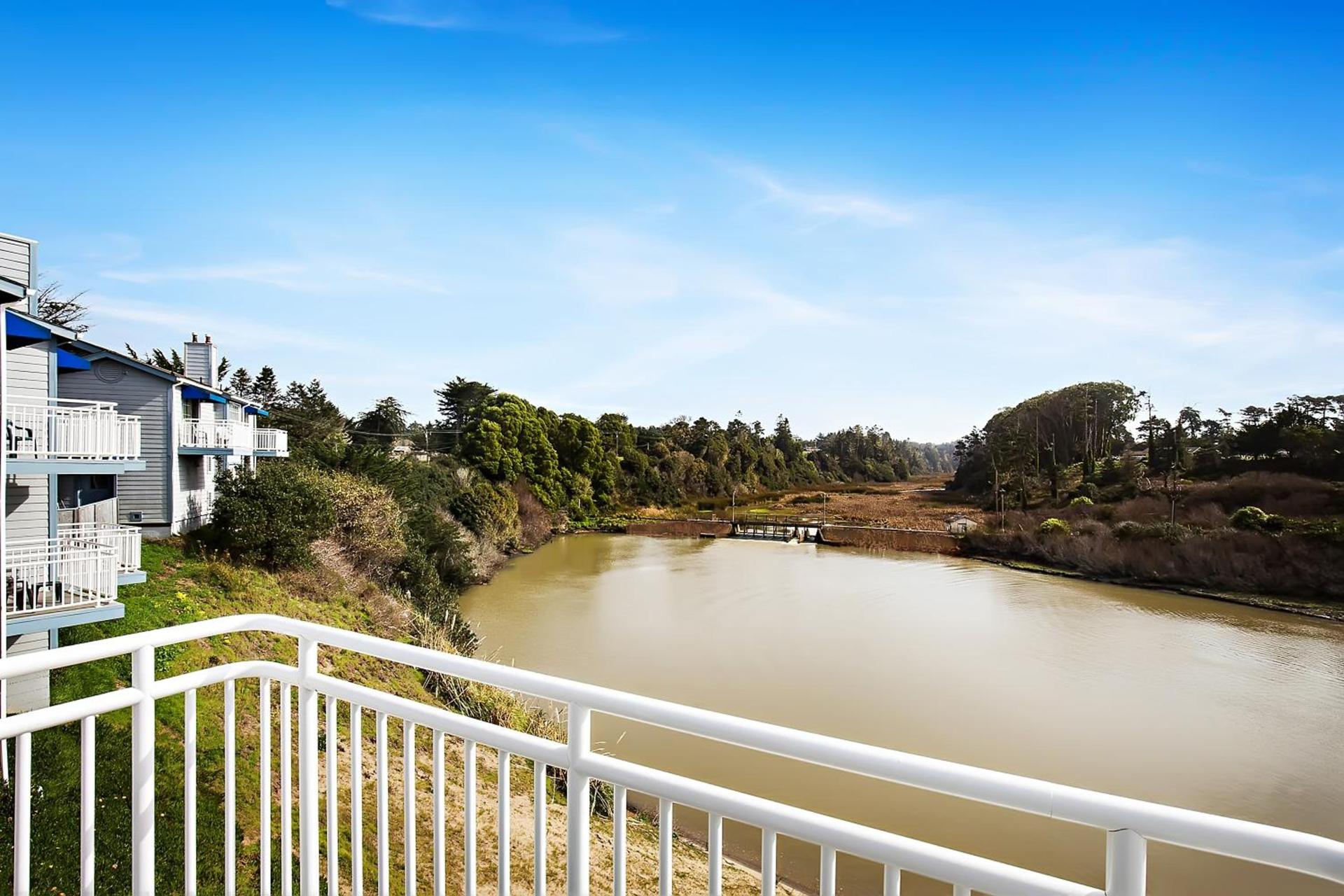 Beach House Inn photo 18