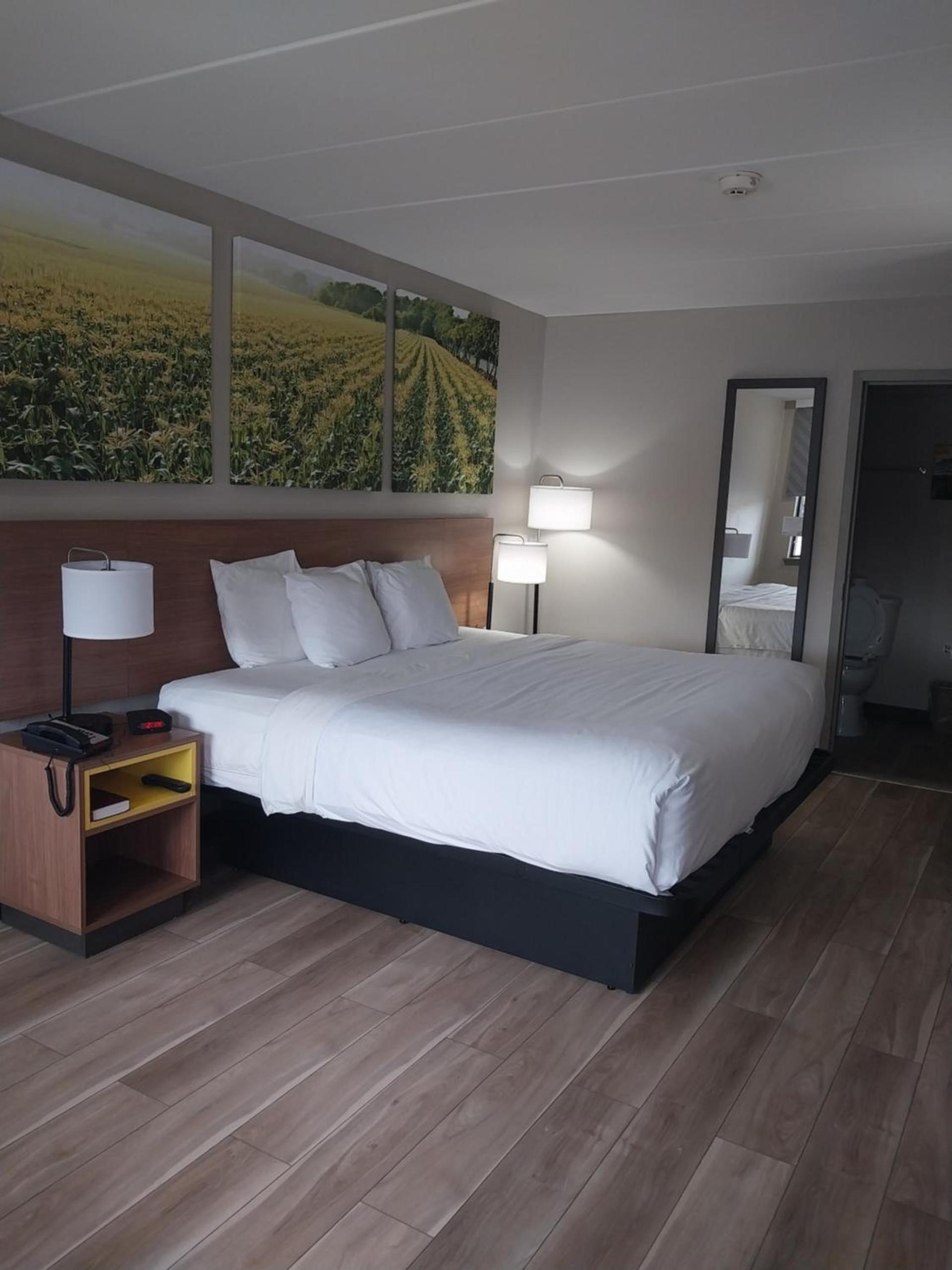 Days Inn by Wyndham Vineland photo 7