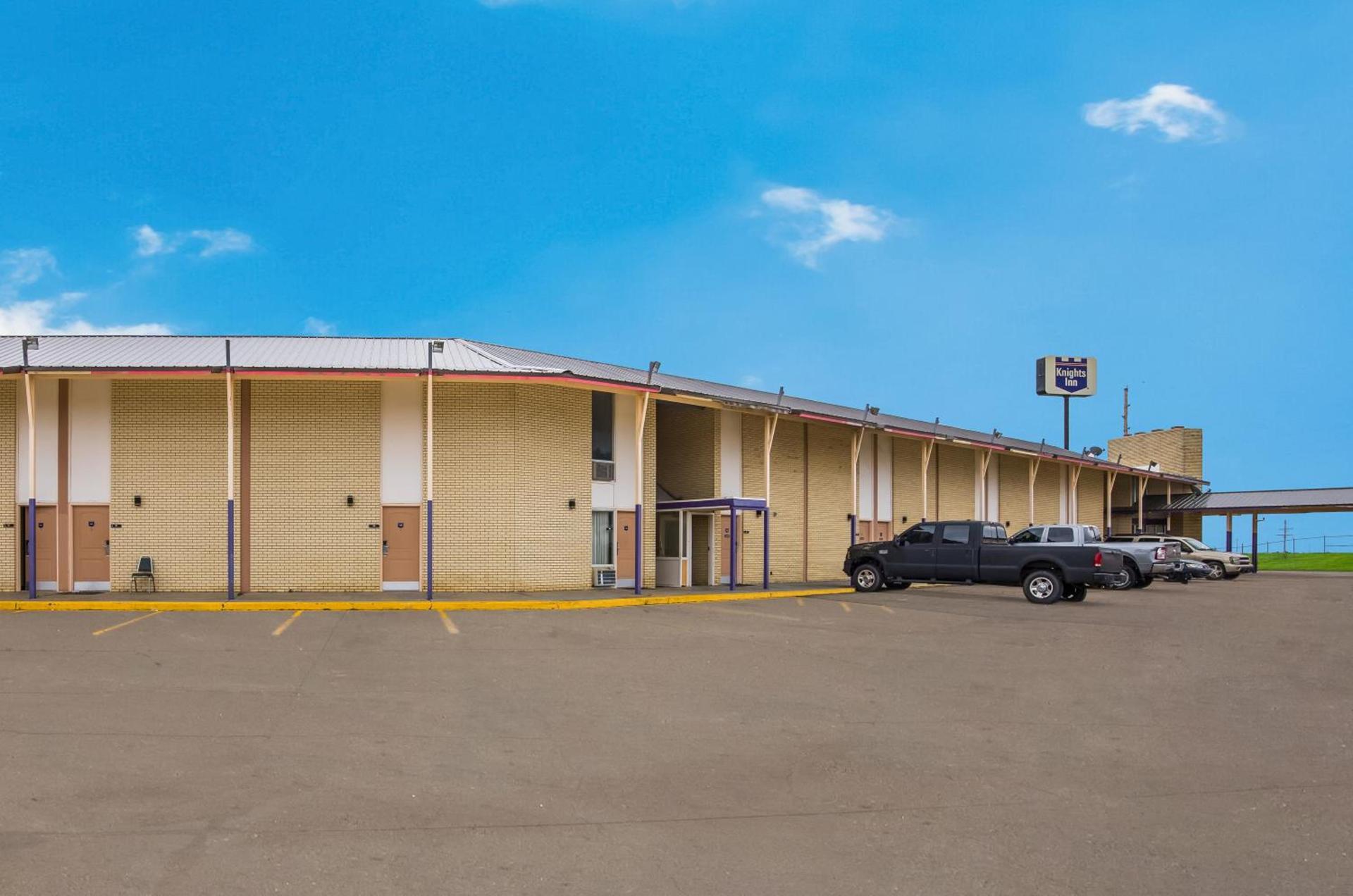 Travelodge by Wyndham Oakley photo 9
