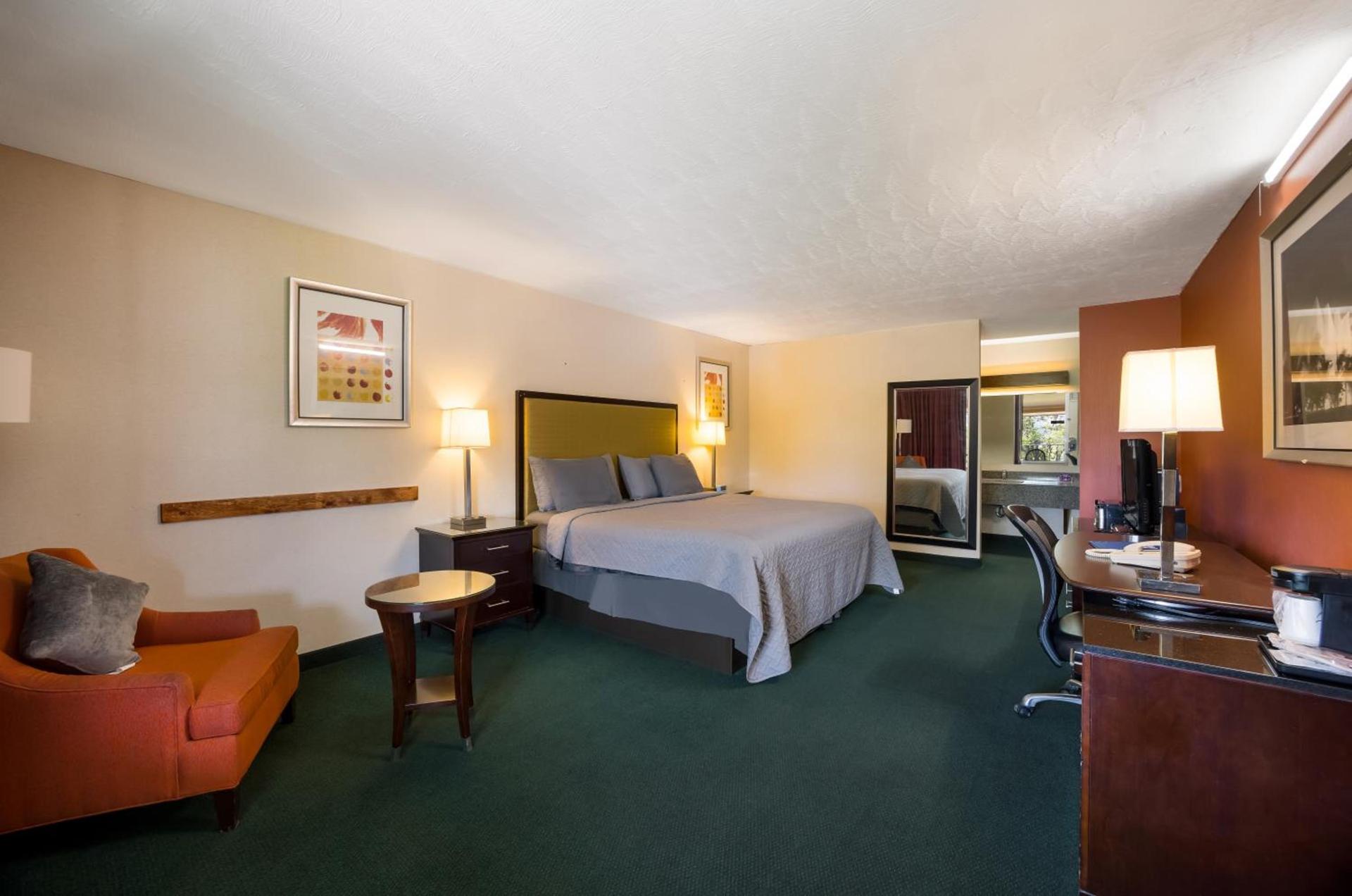 Travelodge by Wyndham Oakley photo 15