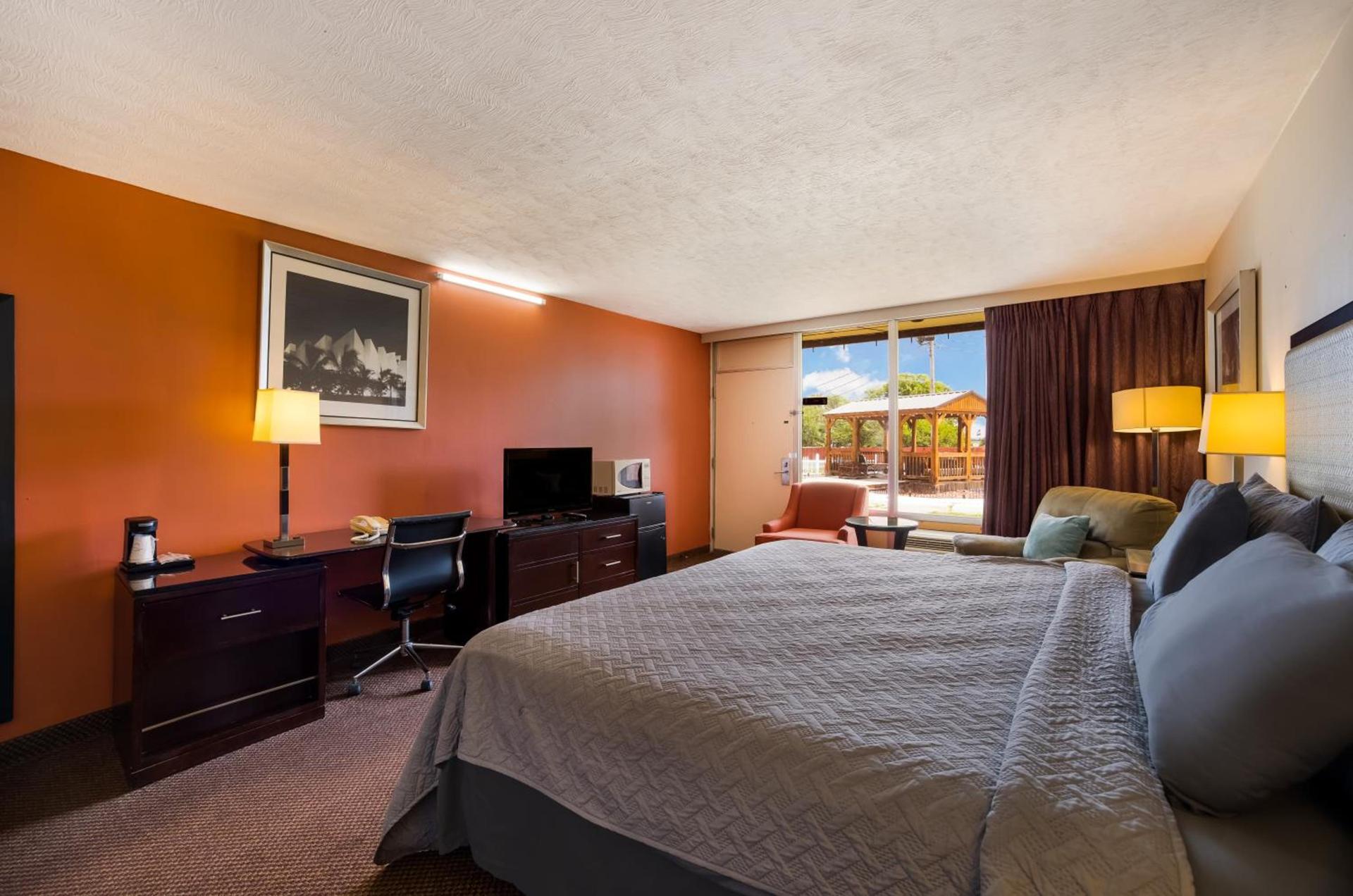 Travelodge by Wyndham Oakley photo 21