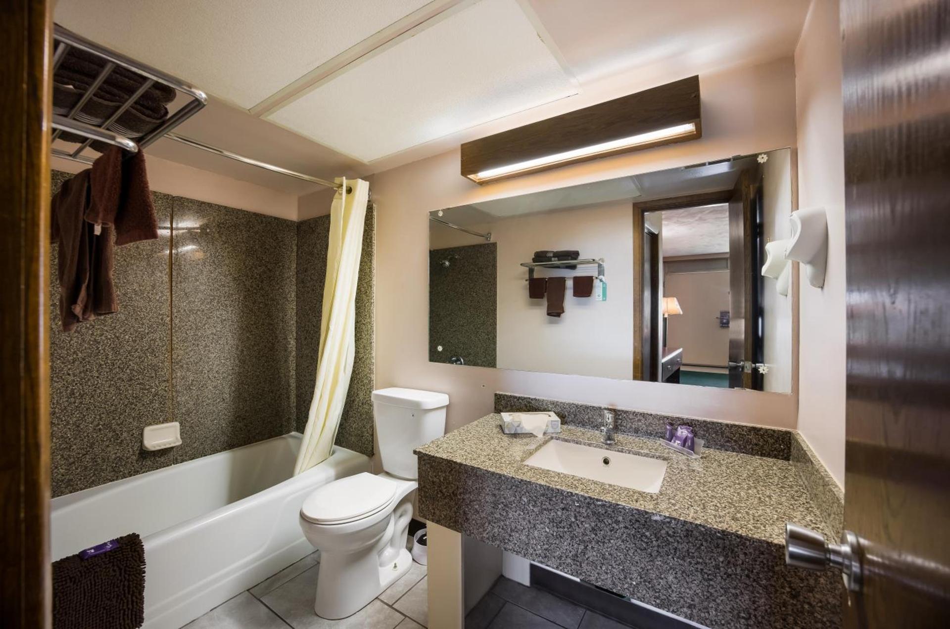 Travelodge by Wyndham Oakley photo 20
