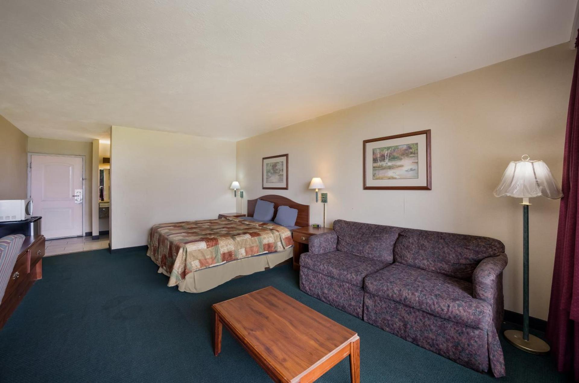 Travelodge by Wyndham Oakley photo 26