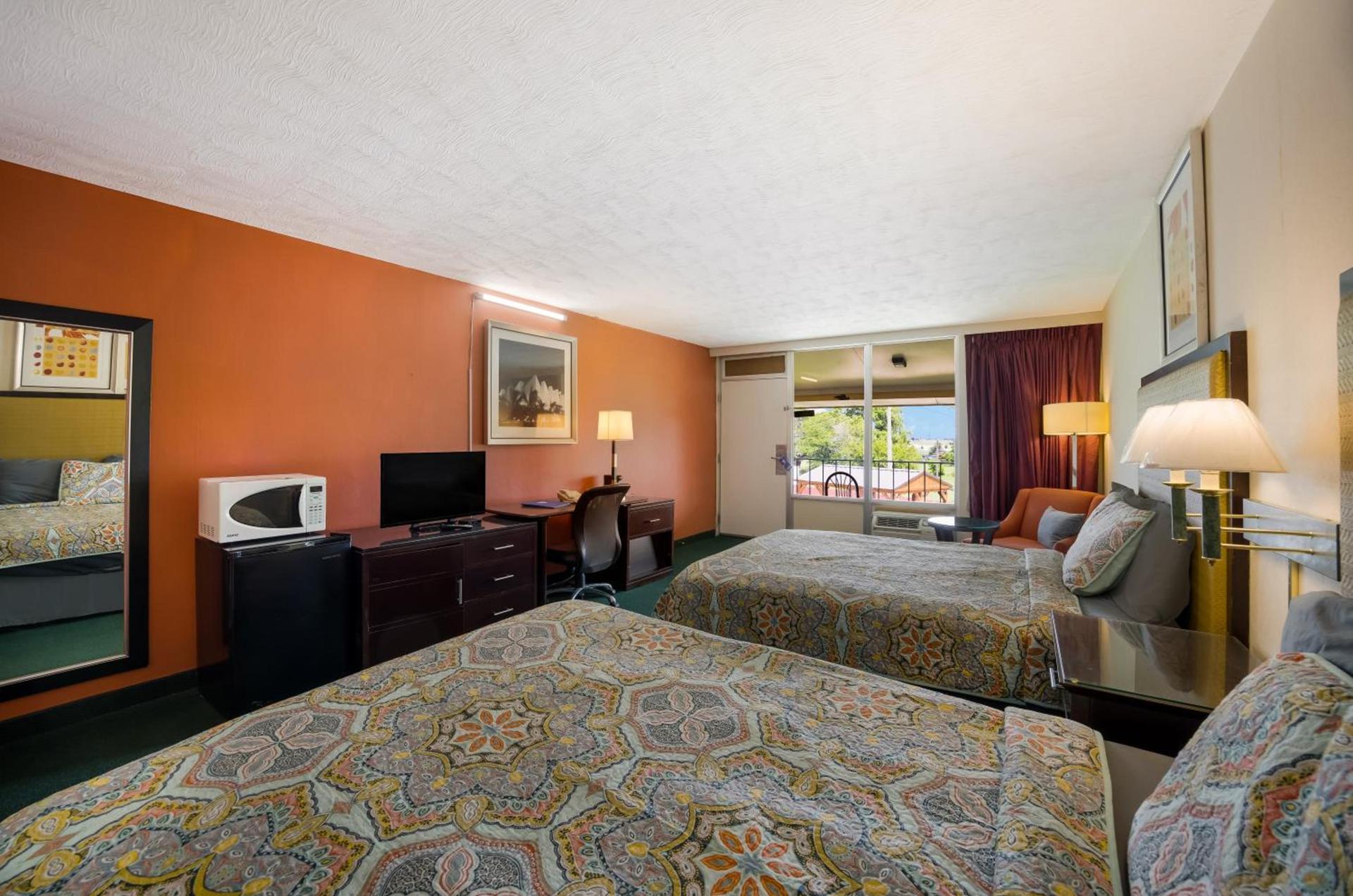 Travelodge by Wyndham Oakley photo 30