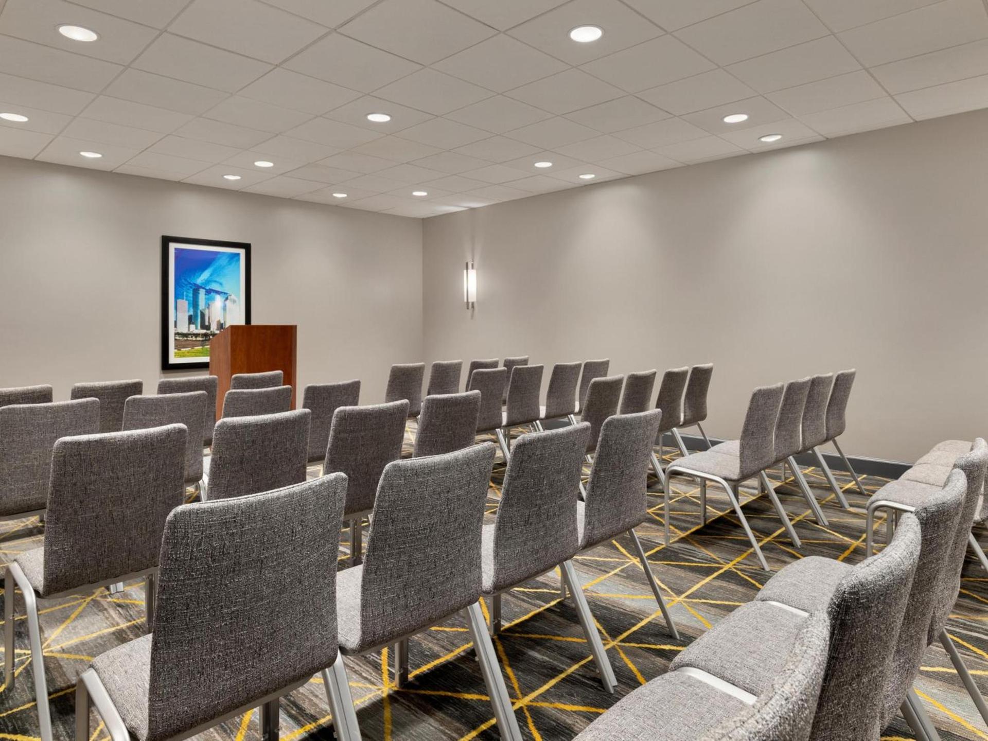 Holiday Inn Toledo - Maumee I-80/90 by IHG photo 35
