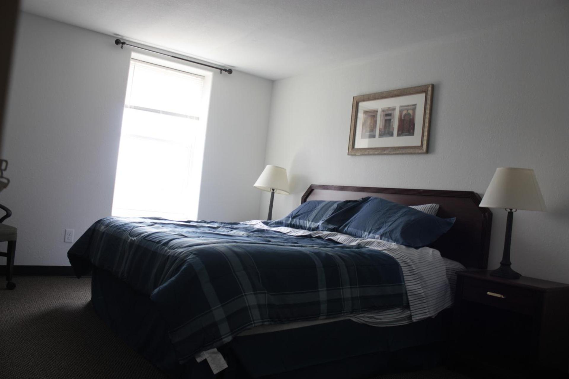Beach Fantasy Apartment Suites photo 4