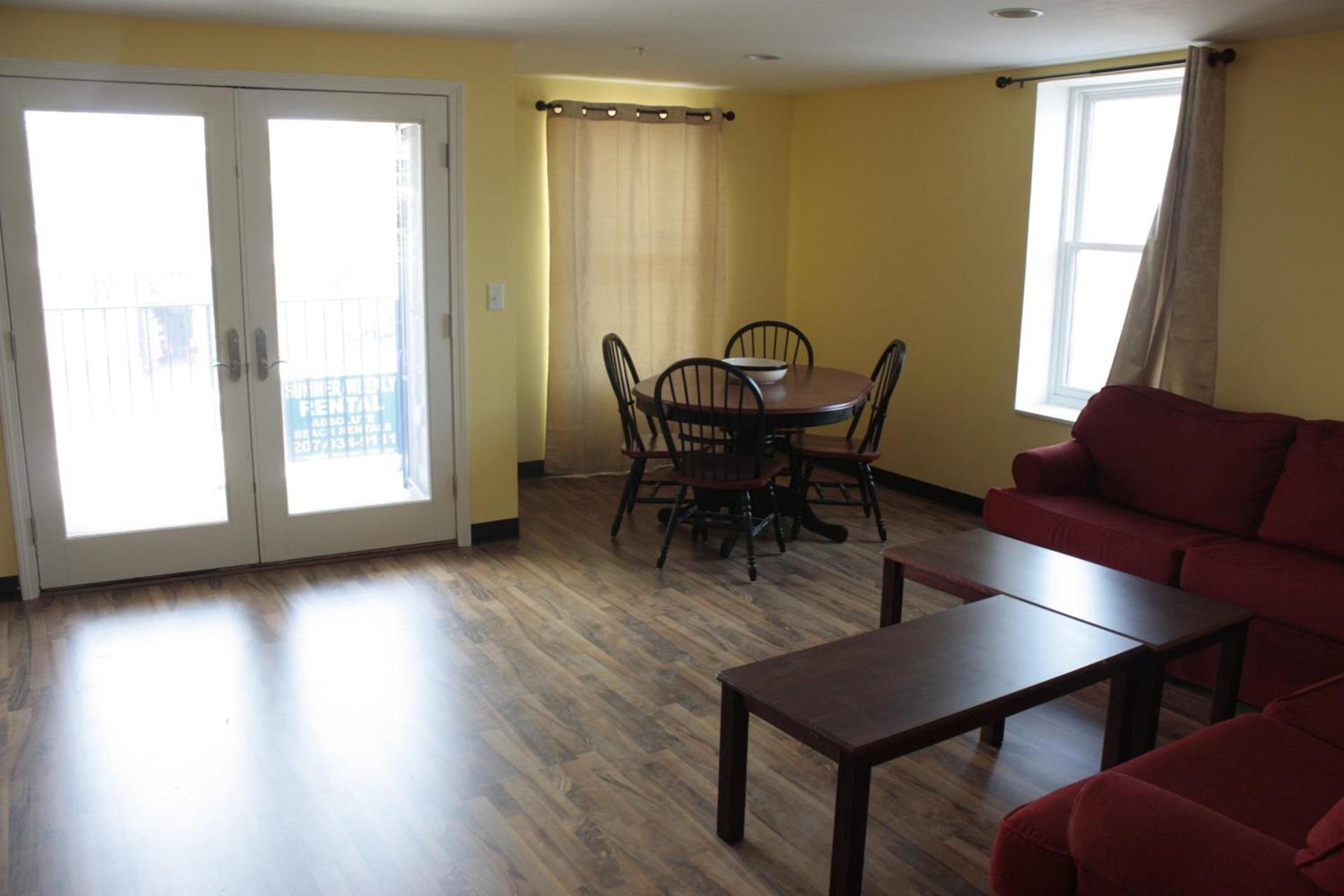 Beach Fantasy Apartment Suites photo 7