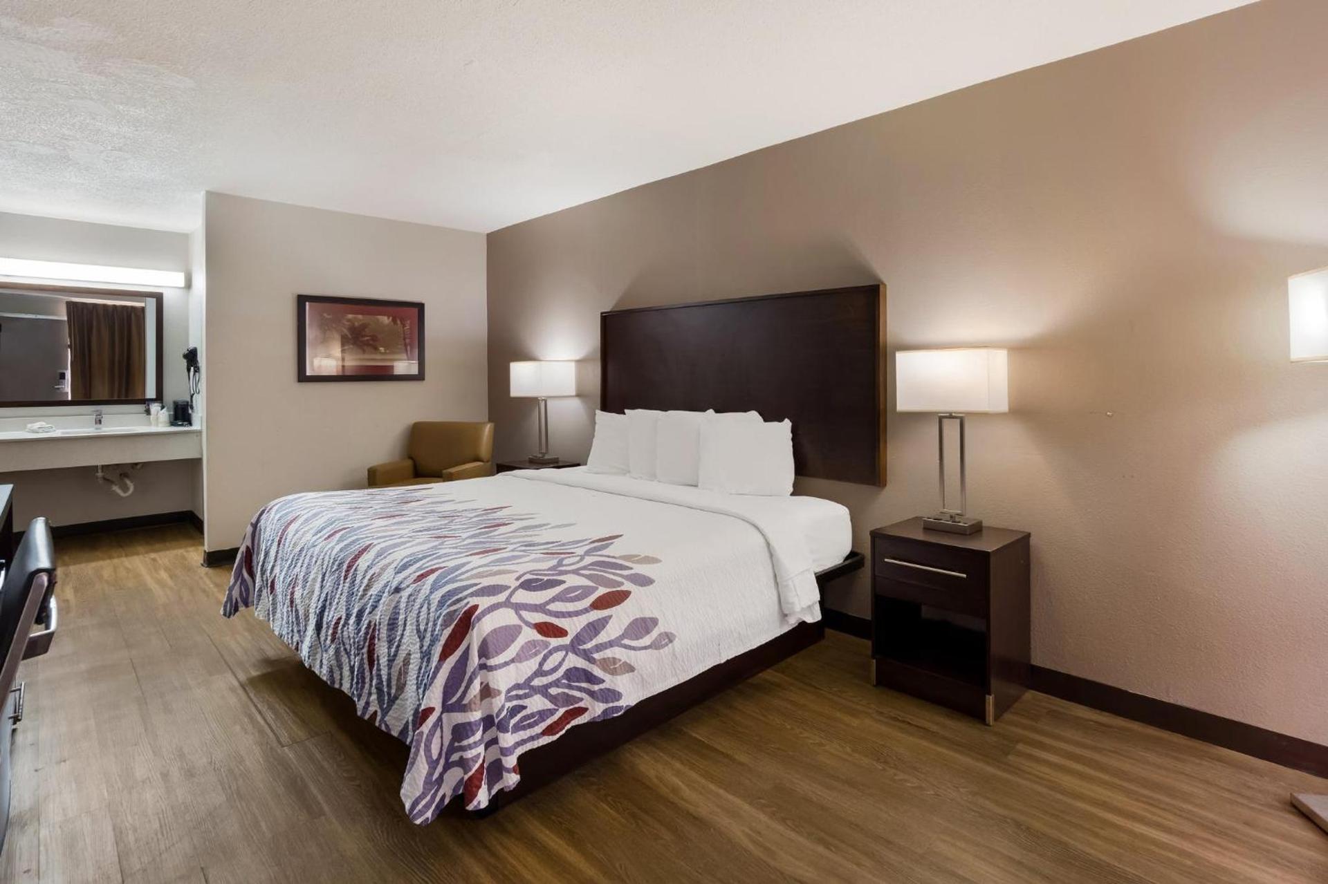 Red Roof Inn Columbia, SC Airport photo 28