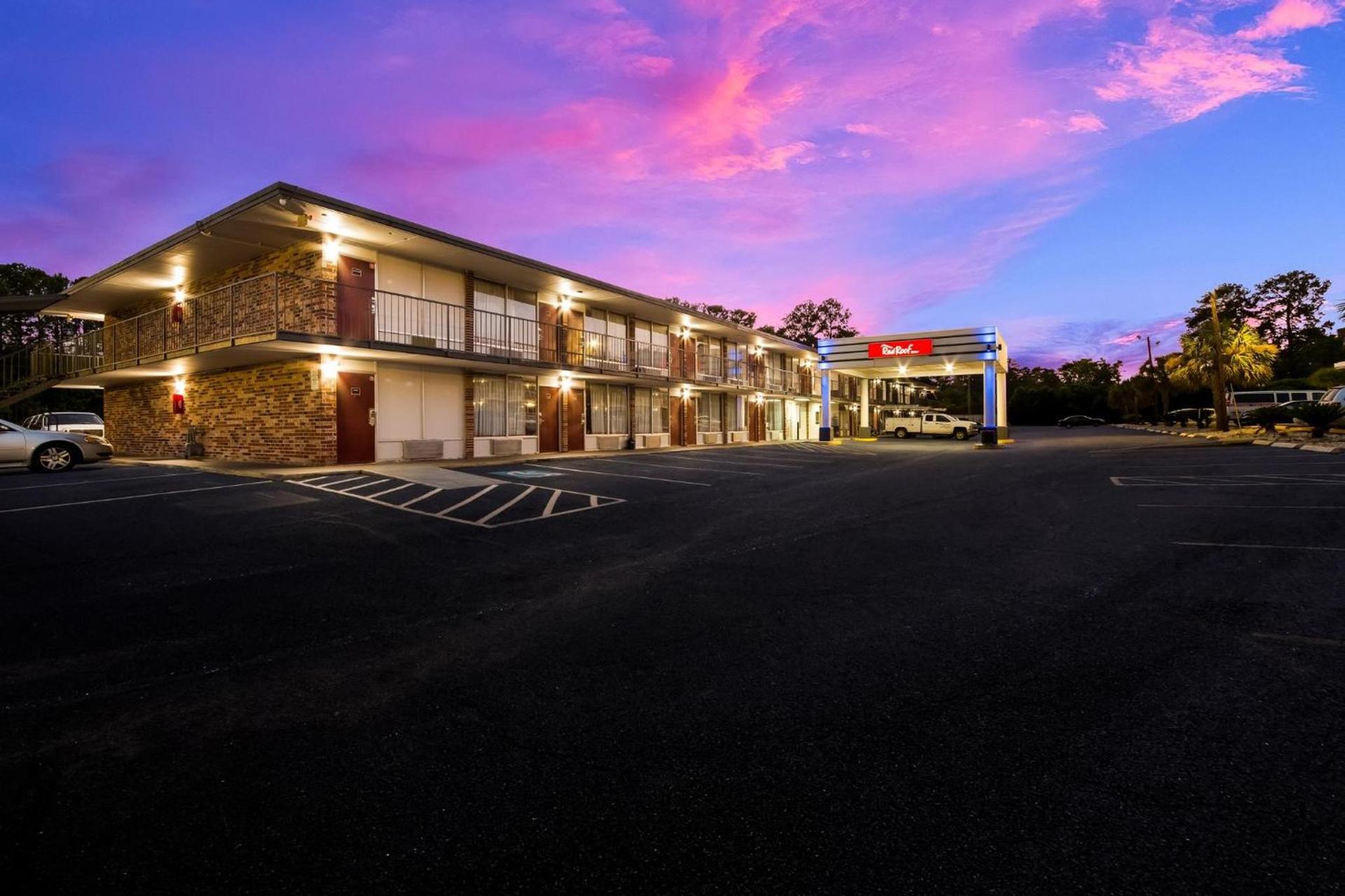 Red Roof Inn Columbia, SC Airport photo 8