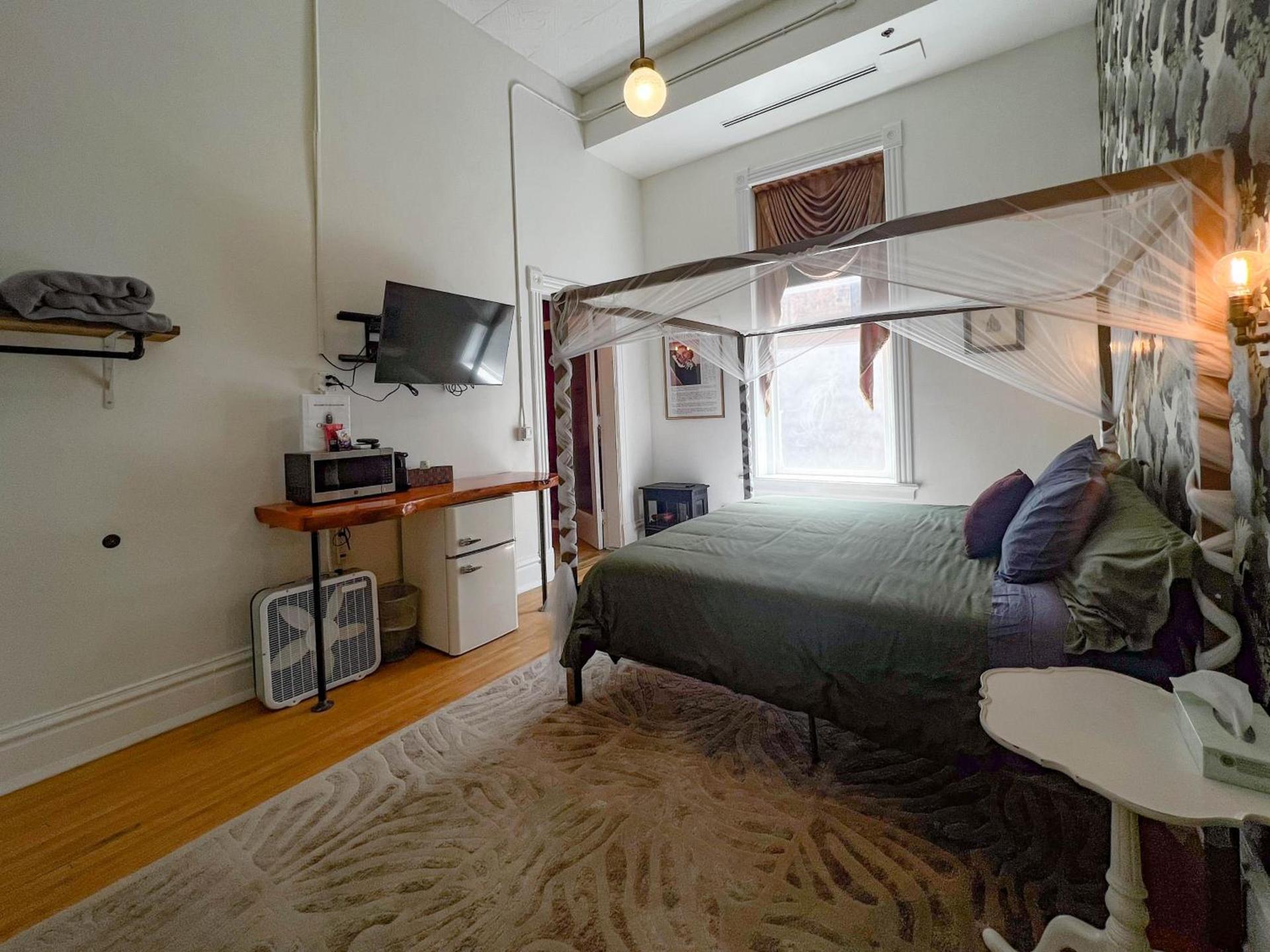 The Oliver Inn photo 89
