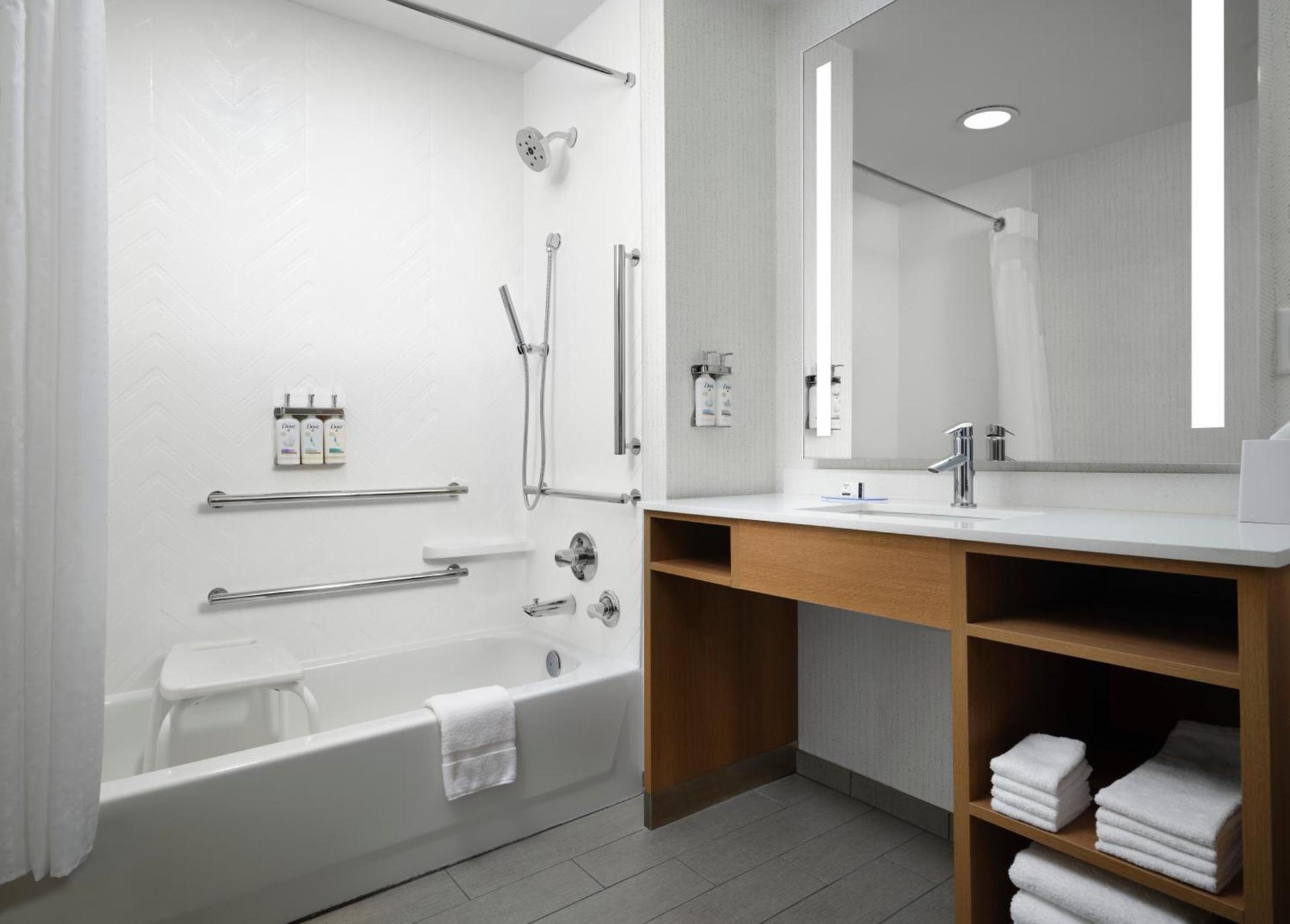 Holiday Inn - Cincinnati - Liberty Way by IHG photo 4