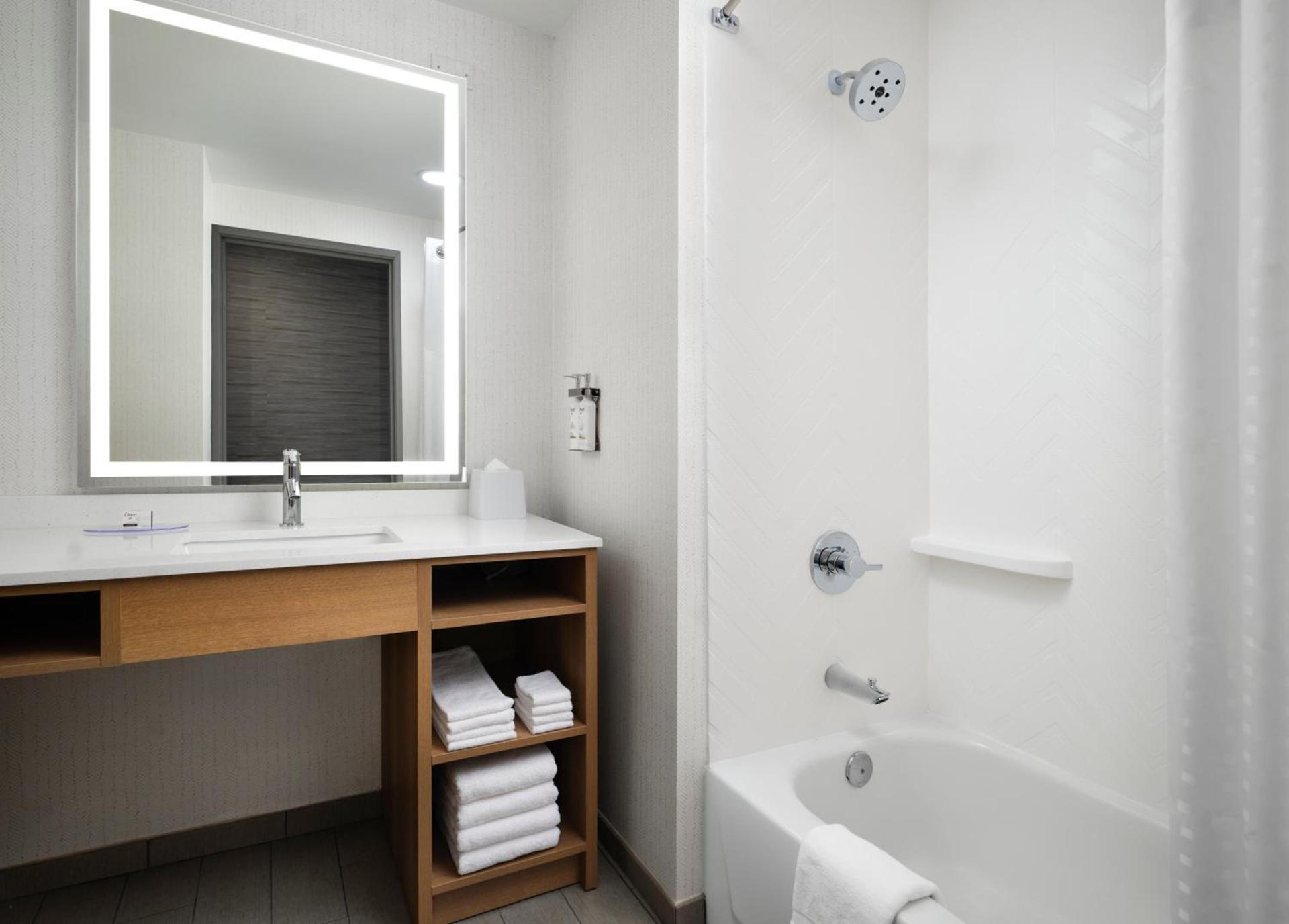 Holiday Inn - Cincinnati - Liberty Way by IHG photo 6