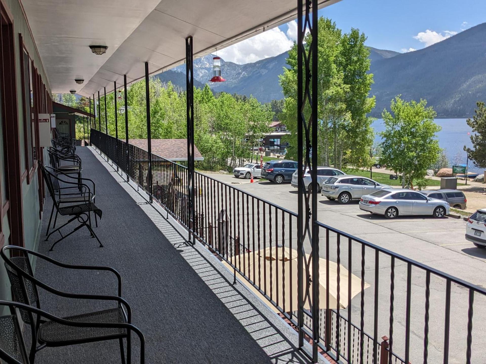 Western Riviera Lakeside Lodging photo 38