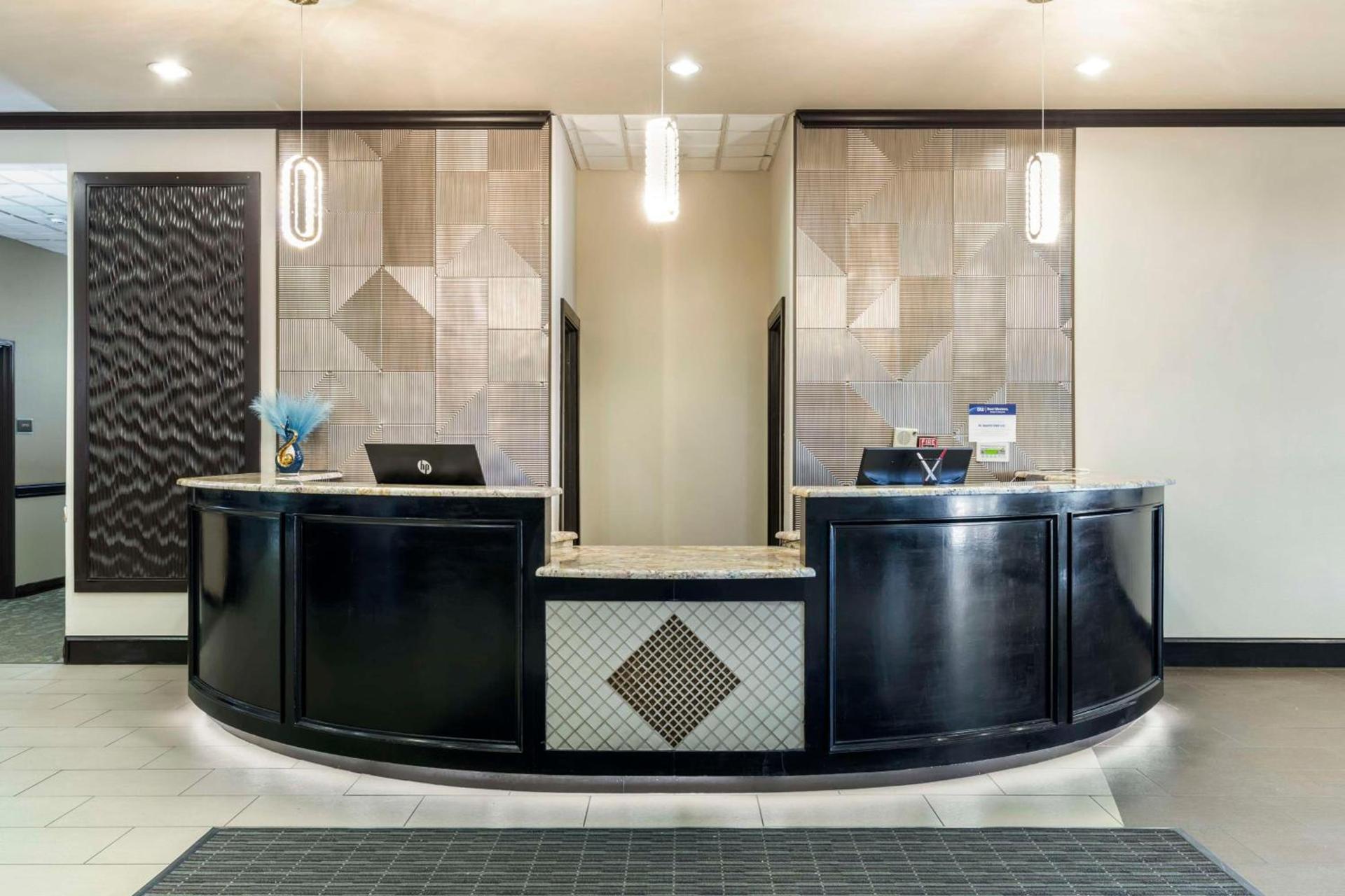 Best Western Plus Texoma Hotel & Suites photo 10