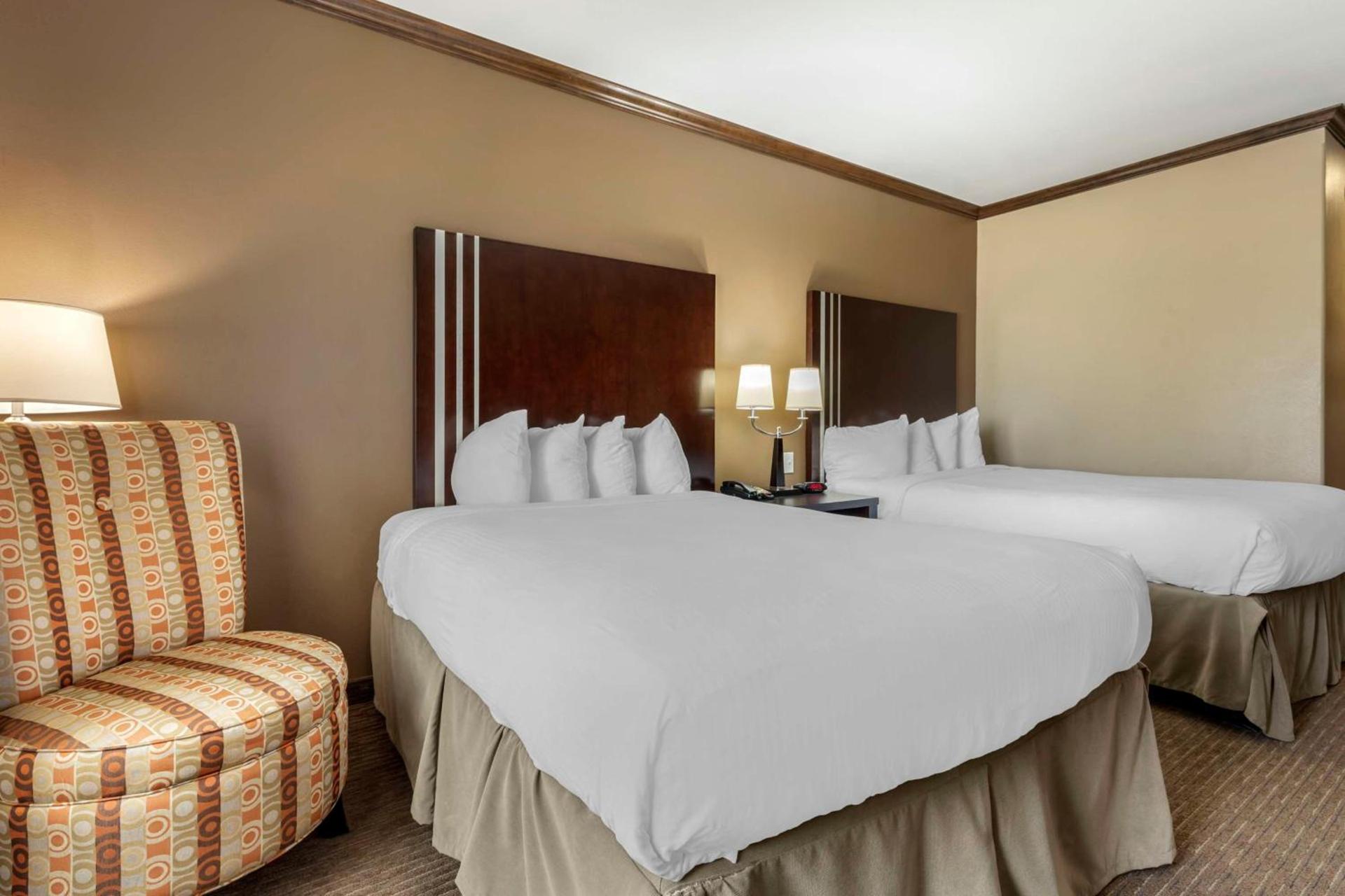 Best Western Plus Texoma Hotel & Suites photo 11