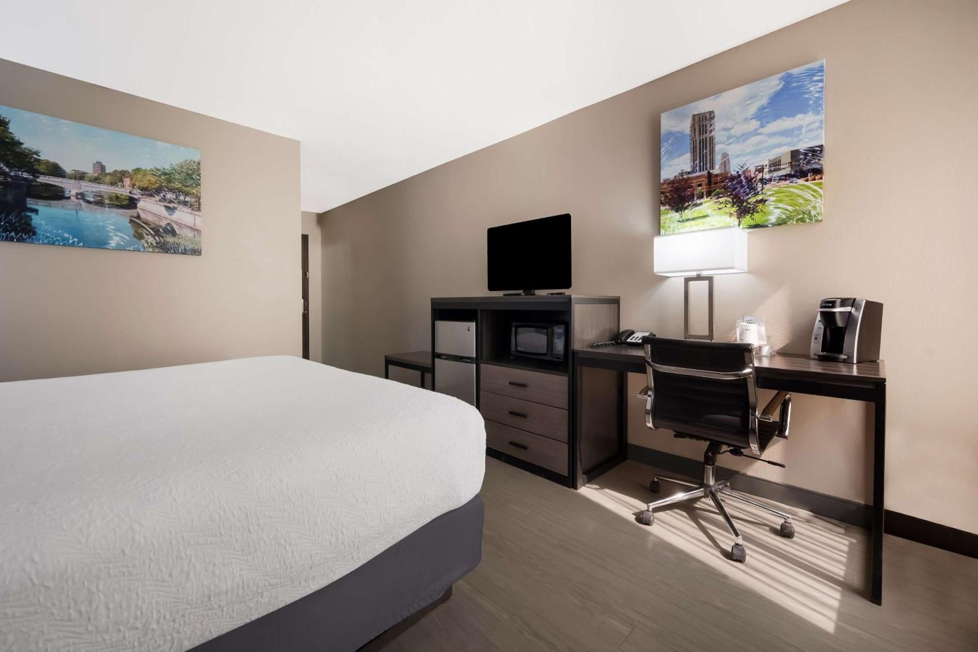 Best Western Executive Inn photo 16