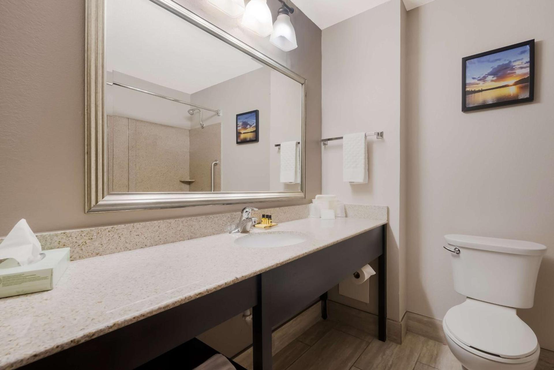 Best Western Executive Inn photo 24