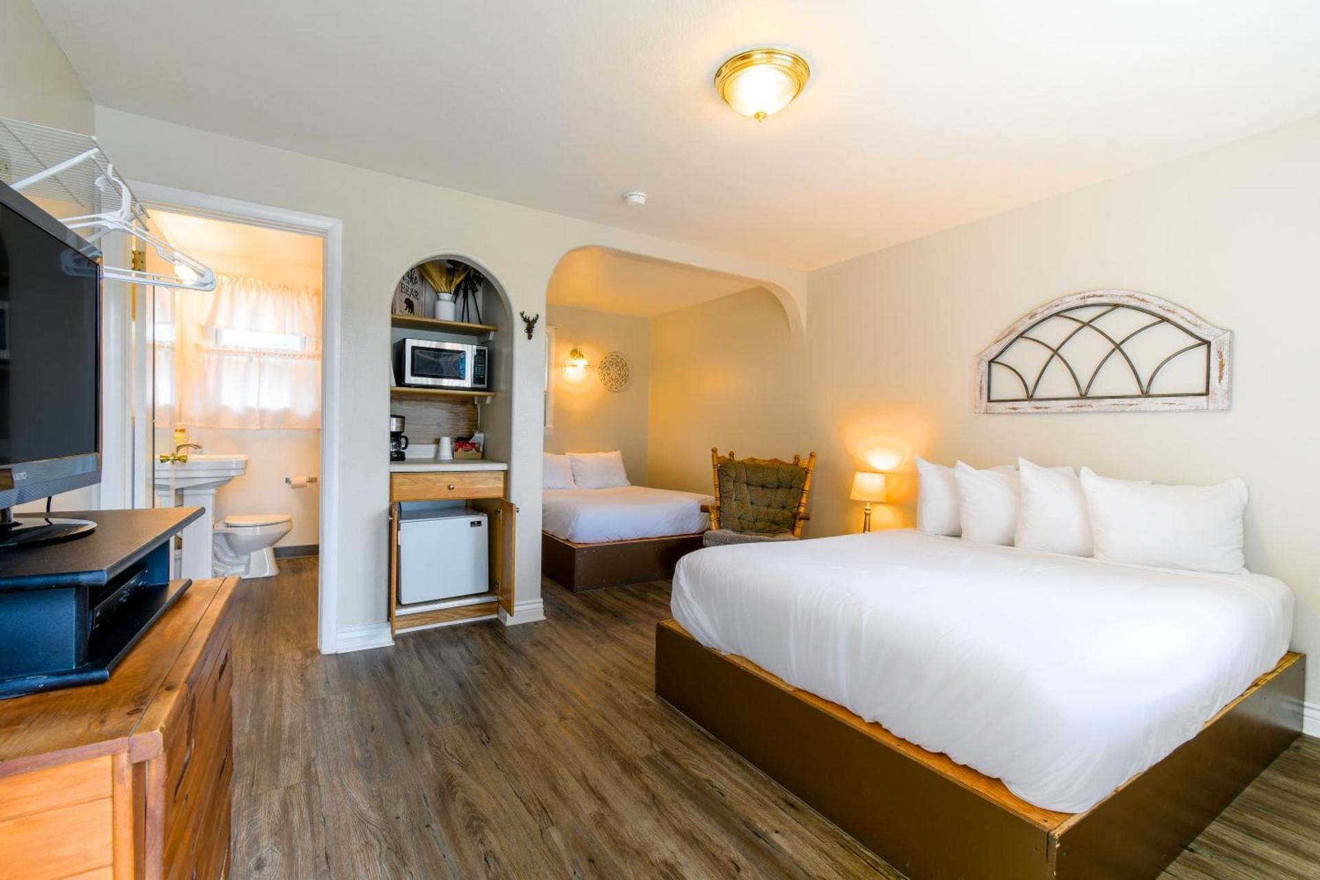 Dew Duck Inn photo 10
