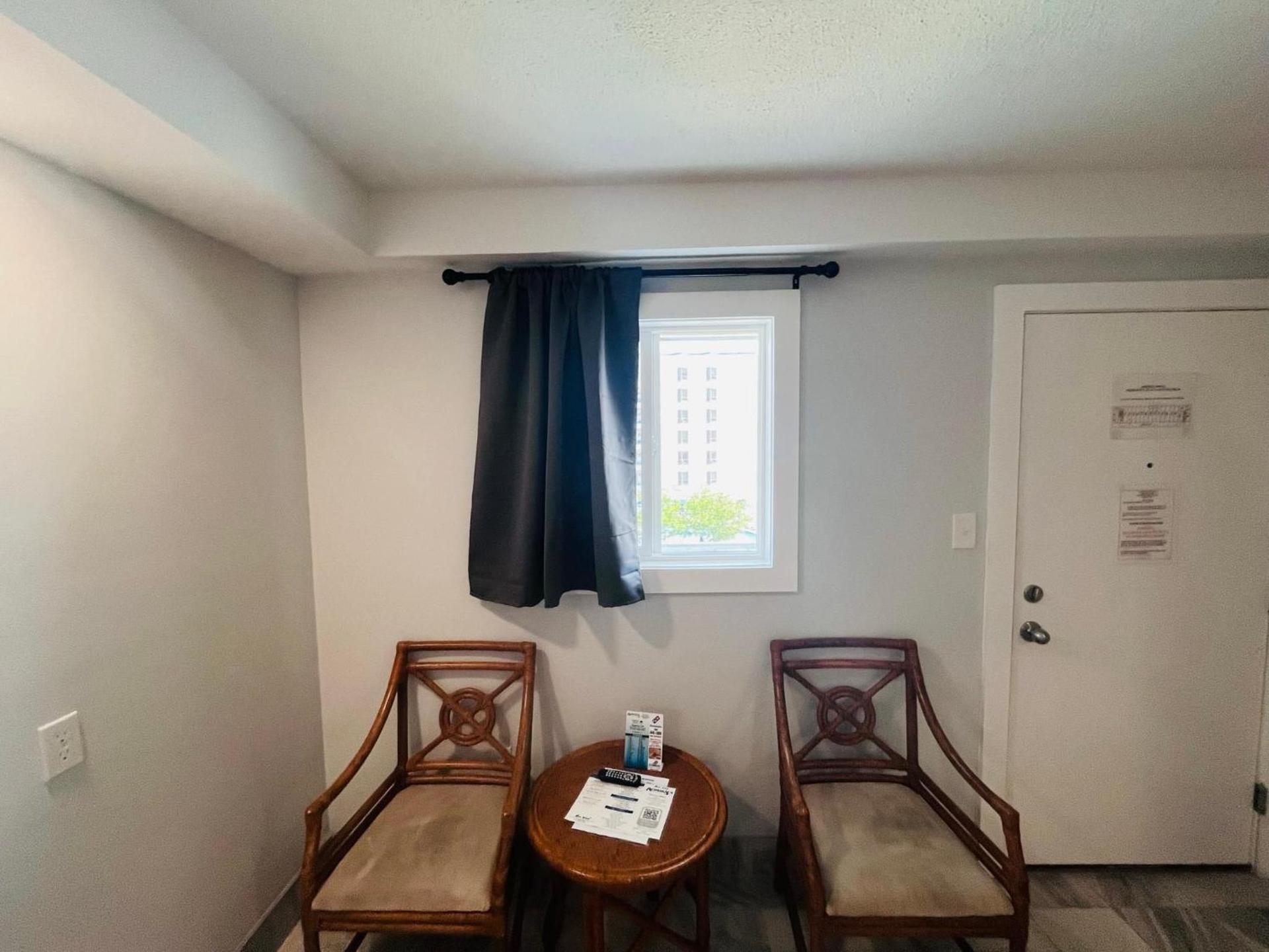Admiral Resort Motel photo 14