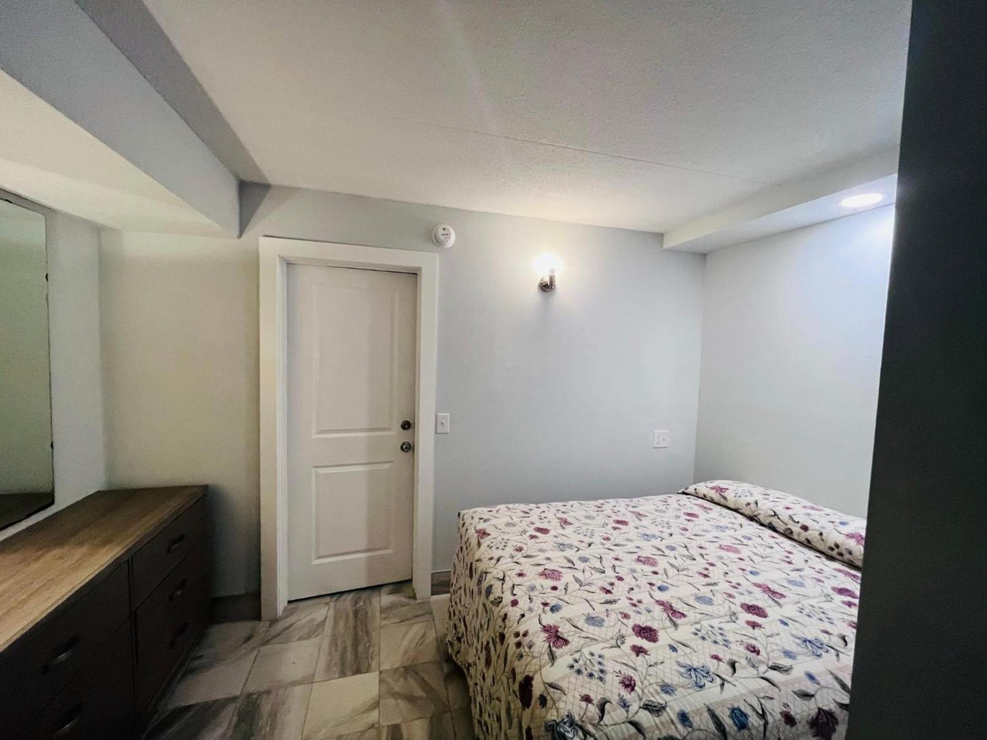 Admiral Resort Motel photo 20