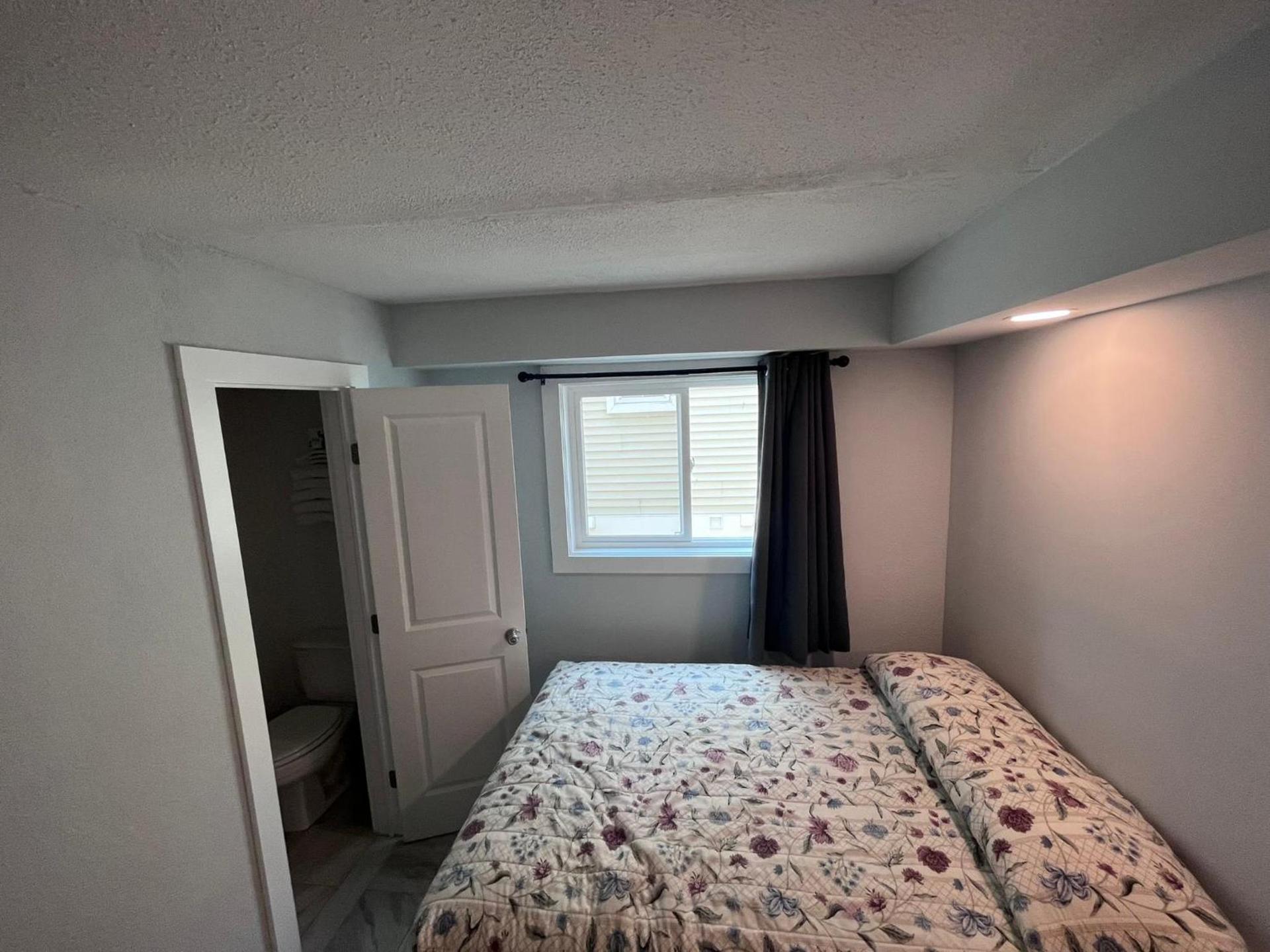 Admiral Resort Motel photo 23