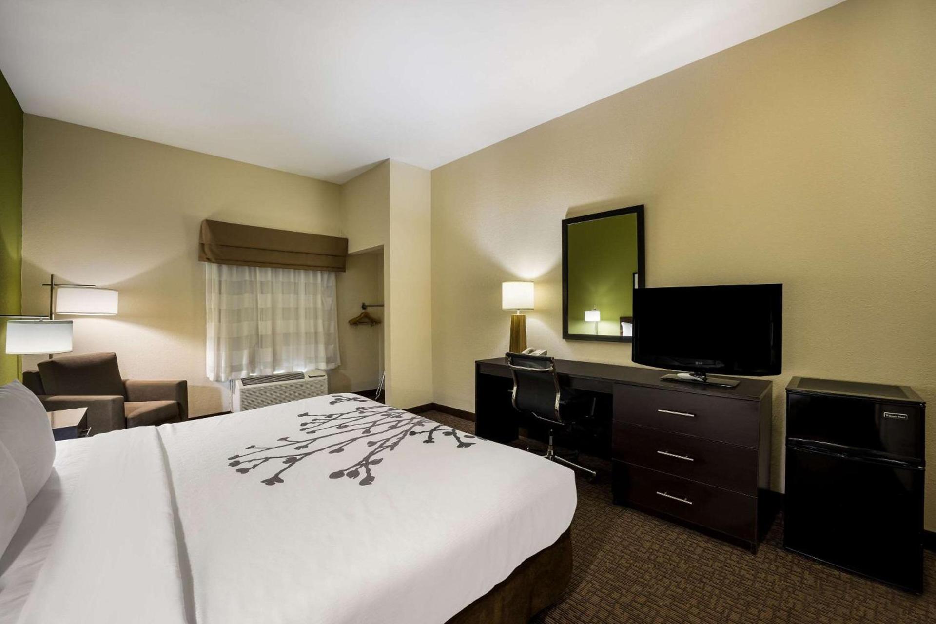 Sleep Inn & Suites Valdosta Mall Area photo 8